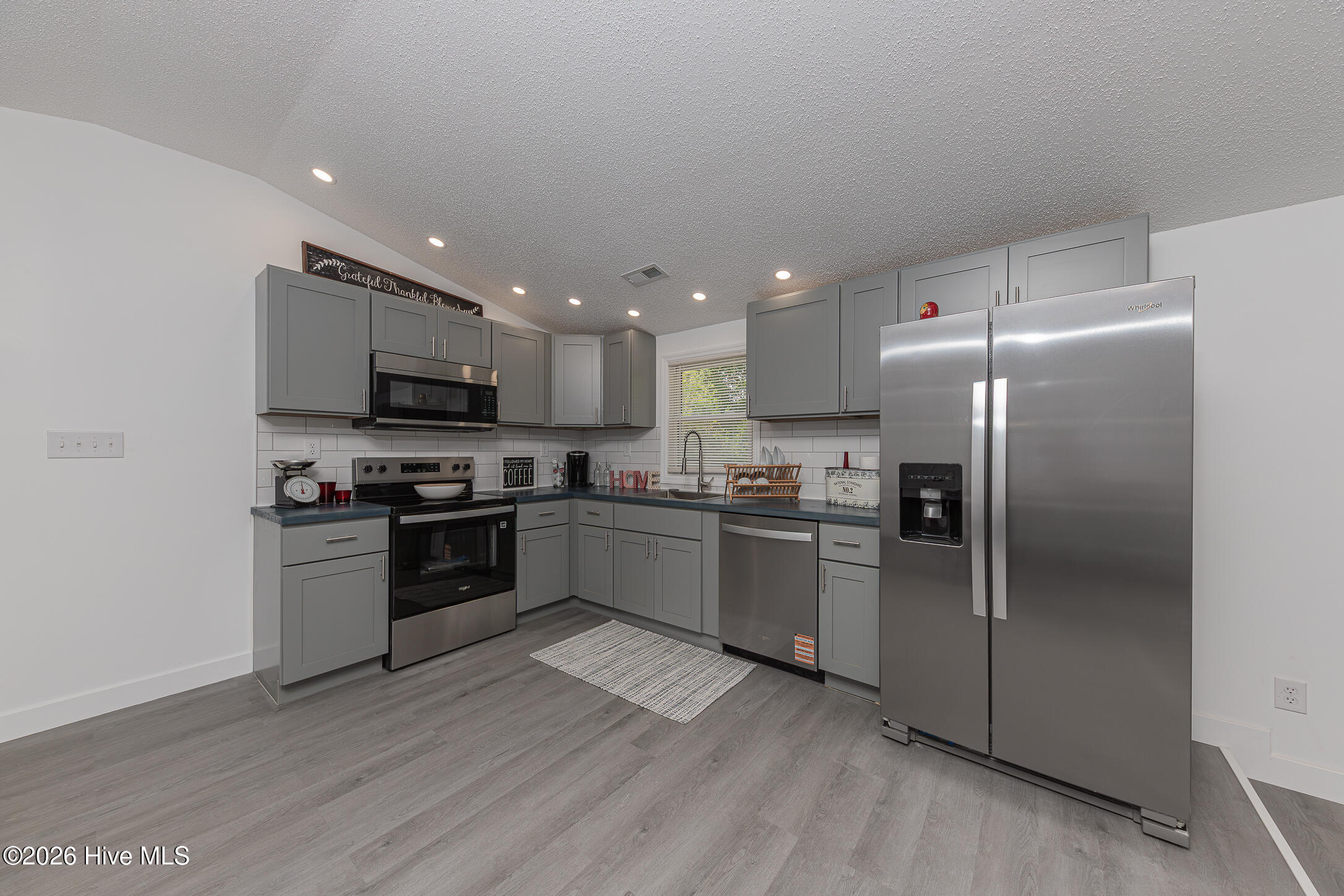 175 Peninsula Manor Road Property Photo 14