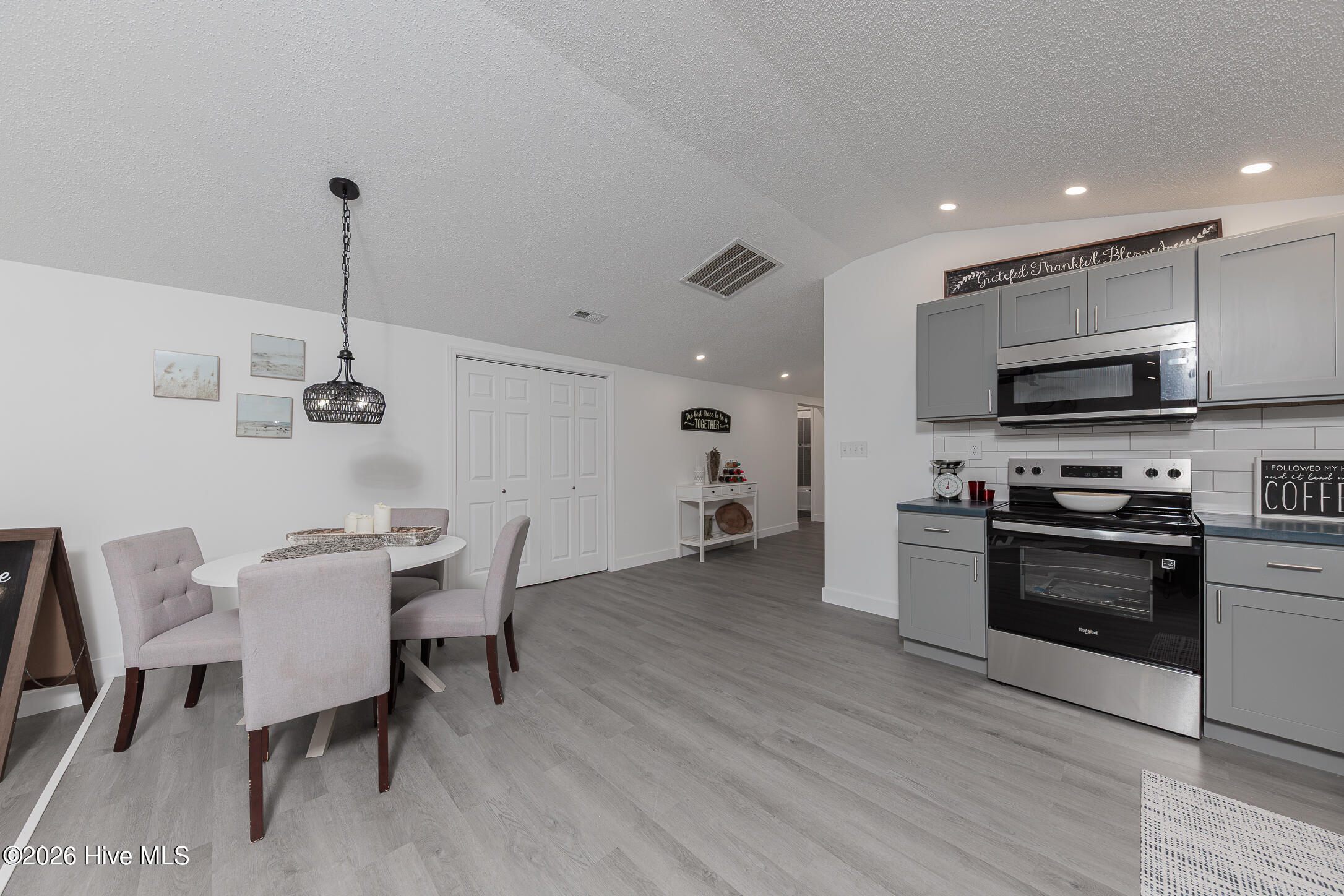 175 Peninsula Manor Road Property Photo 18