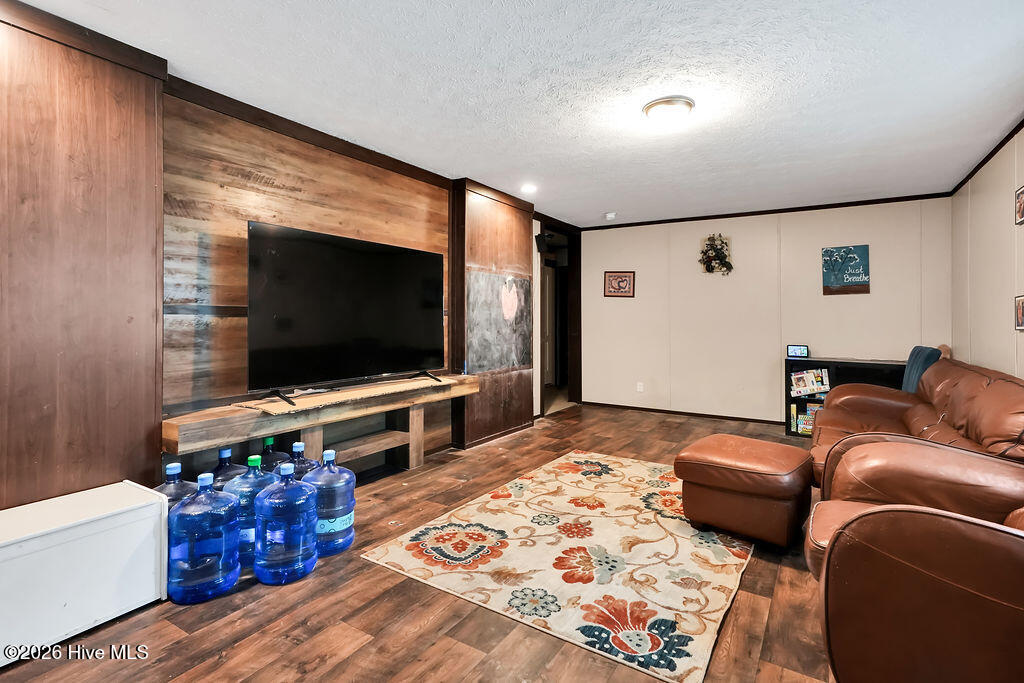 1753 Old Ocean Highway Property Photo 4