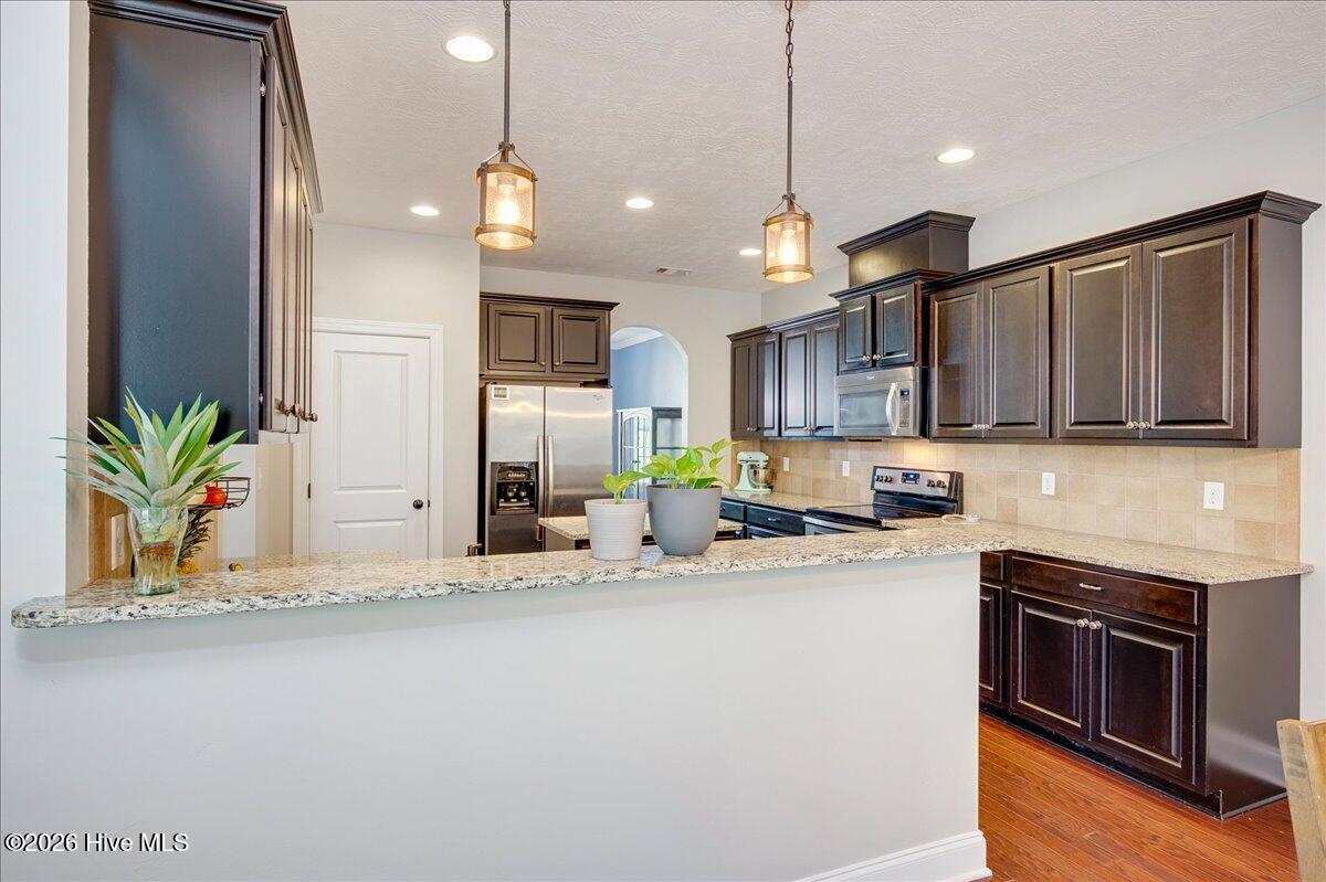 1038 Lancaster Way Property Photo 9