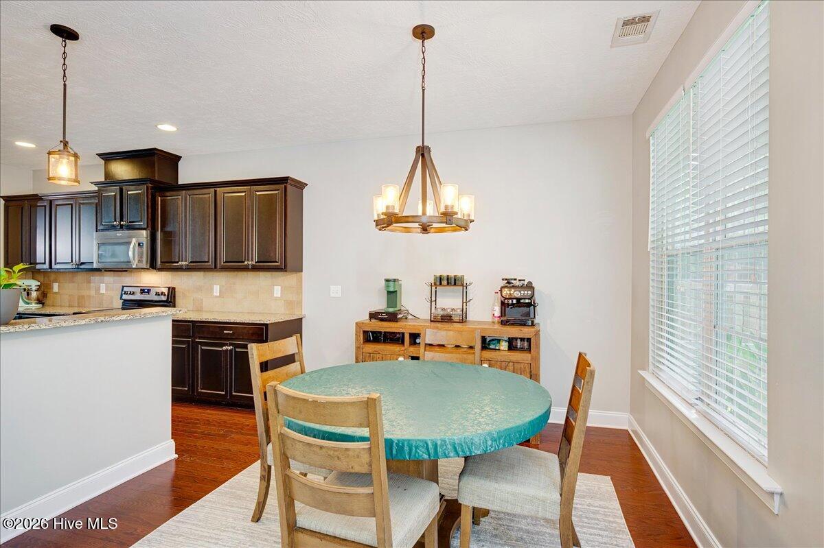1038 Lancaster Way Property Photo 14