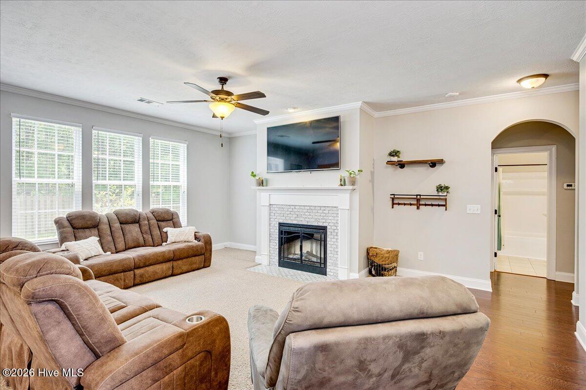1038 Lancaster Way Property Photo 16