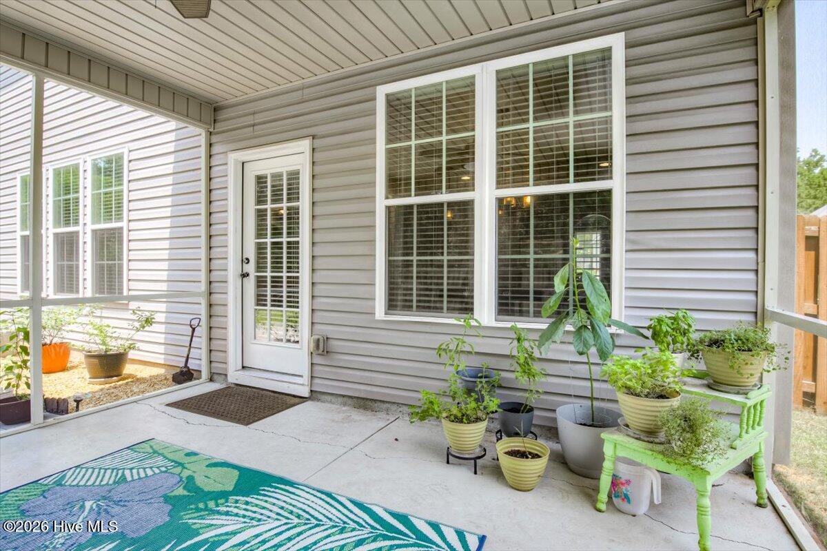 1038 Lancaster Way Property Photo 39