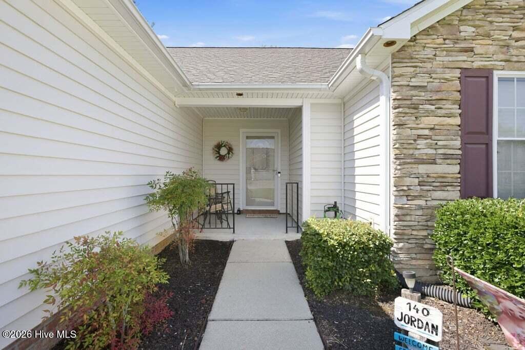 140 Jordan Drive Property Photo 4