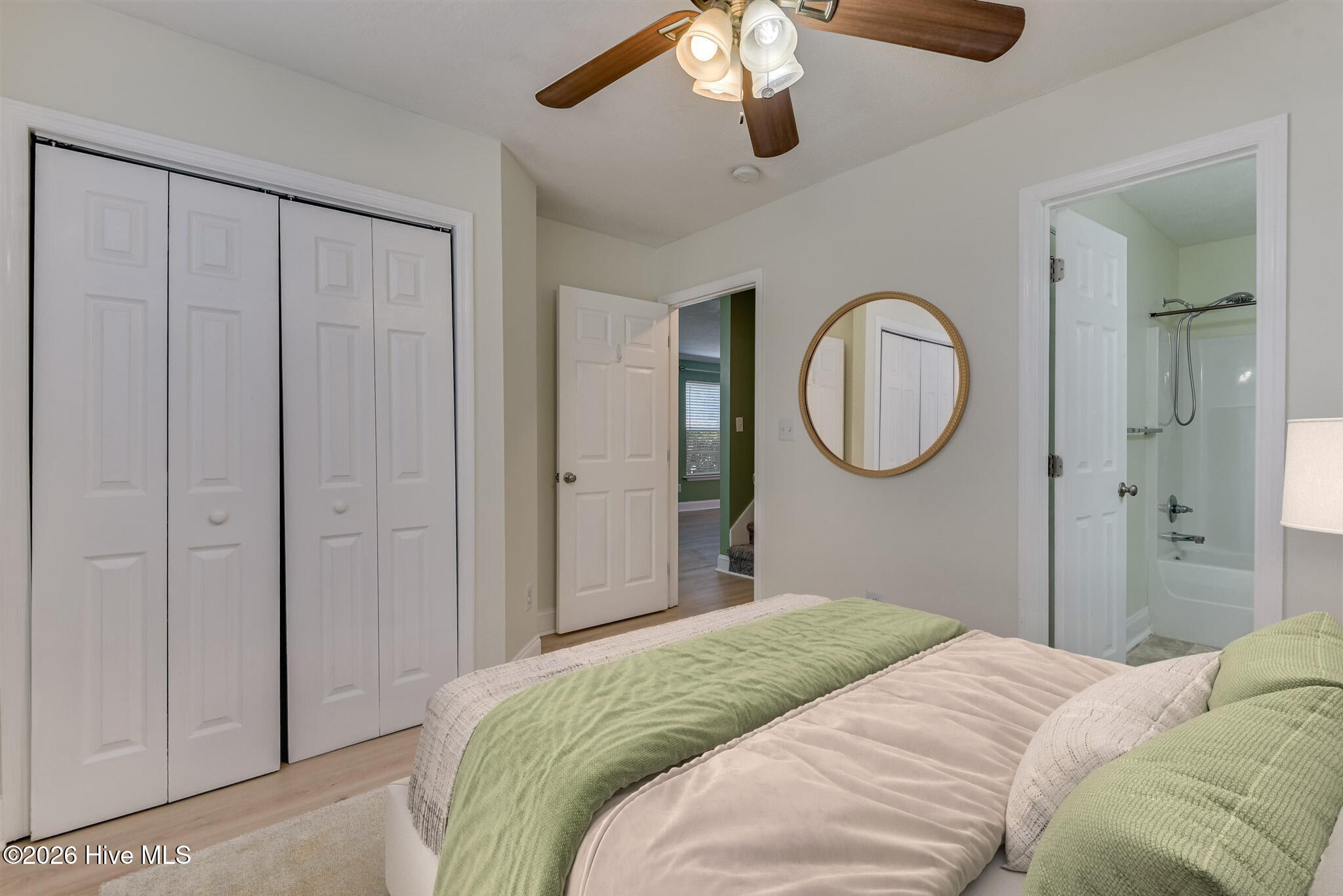 602 W Buena Vista Avenue Unit 10 Property Photo 16