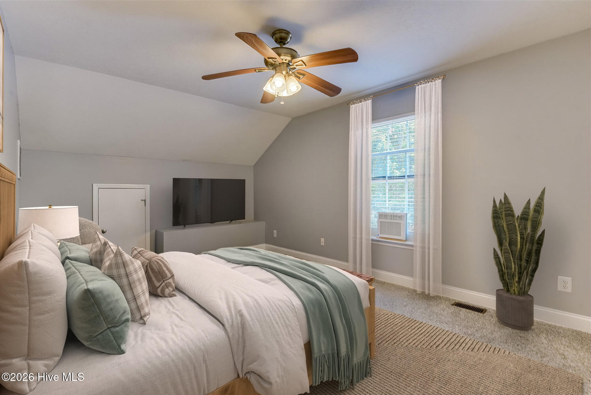 602 W Buena Vista Avenue Unit 10 Property Photo 24