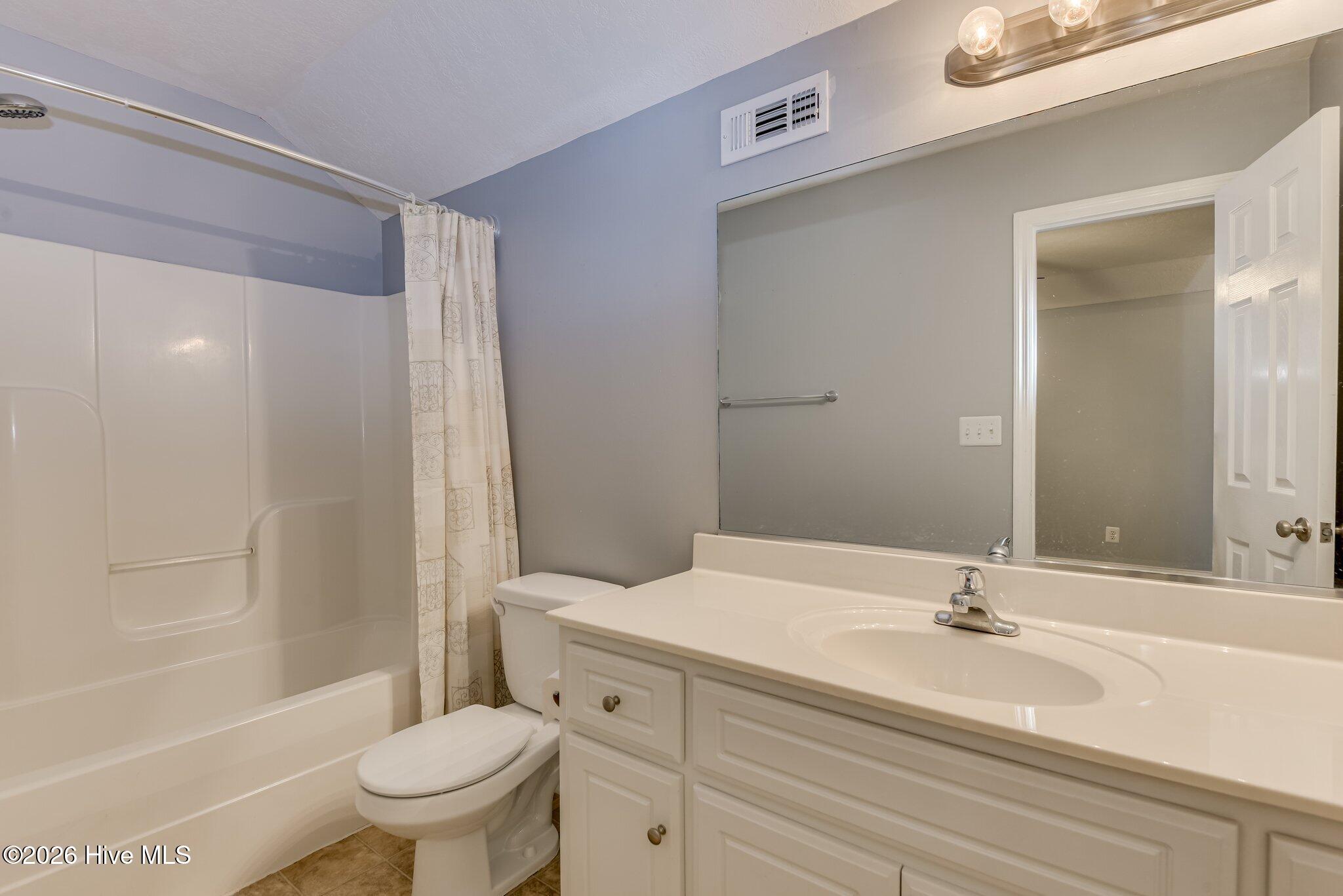 602 W Buena Vista Avenue Unit 10 Property Photo 25