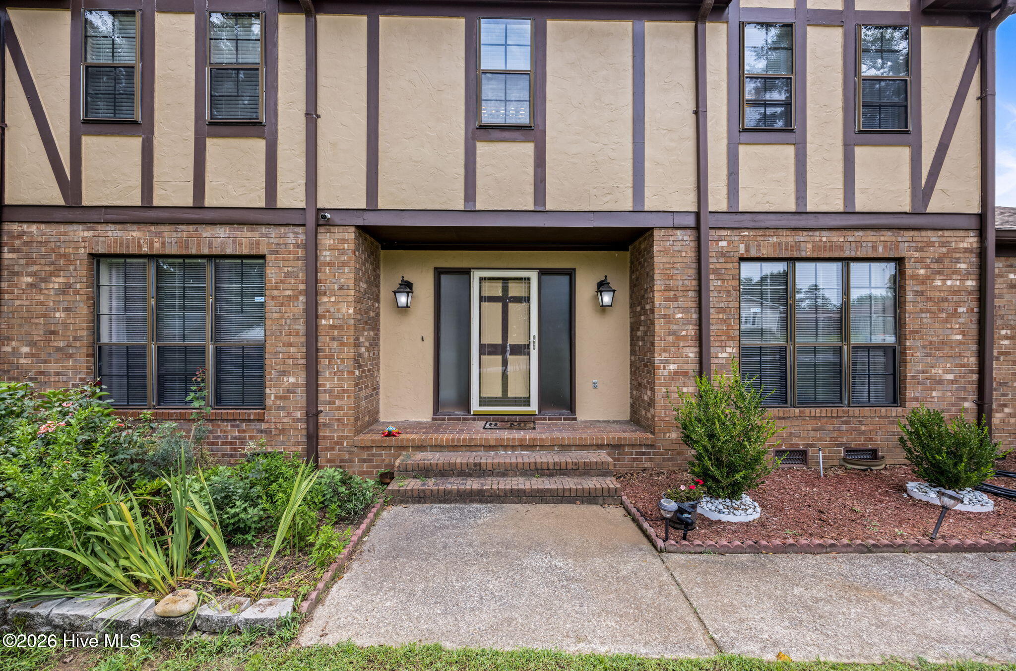 124 Wood Creek Drive Property Photo 4