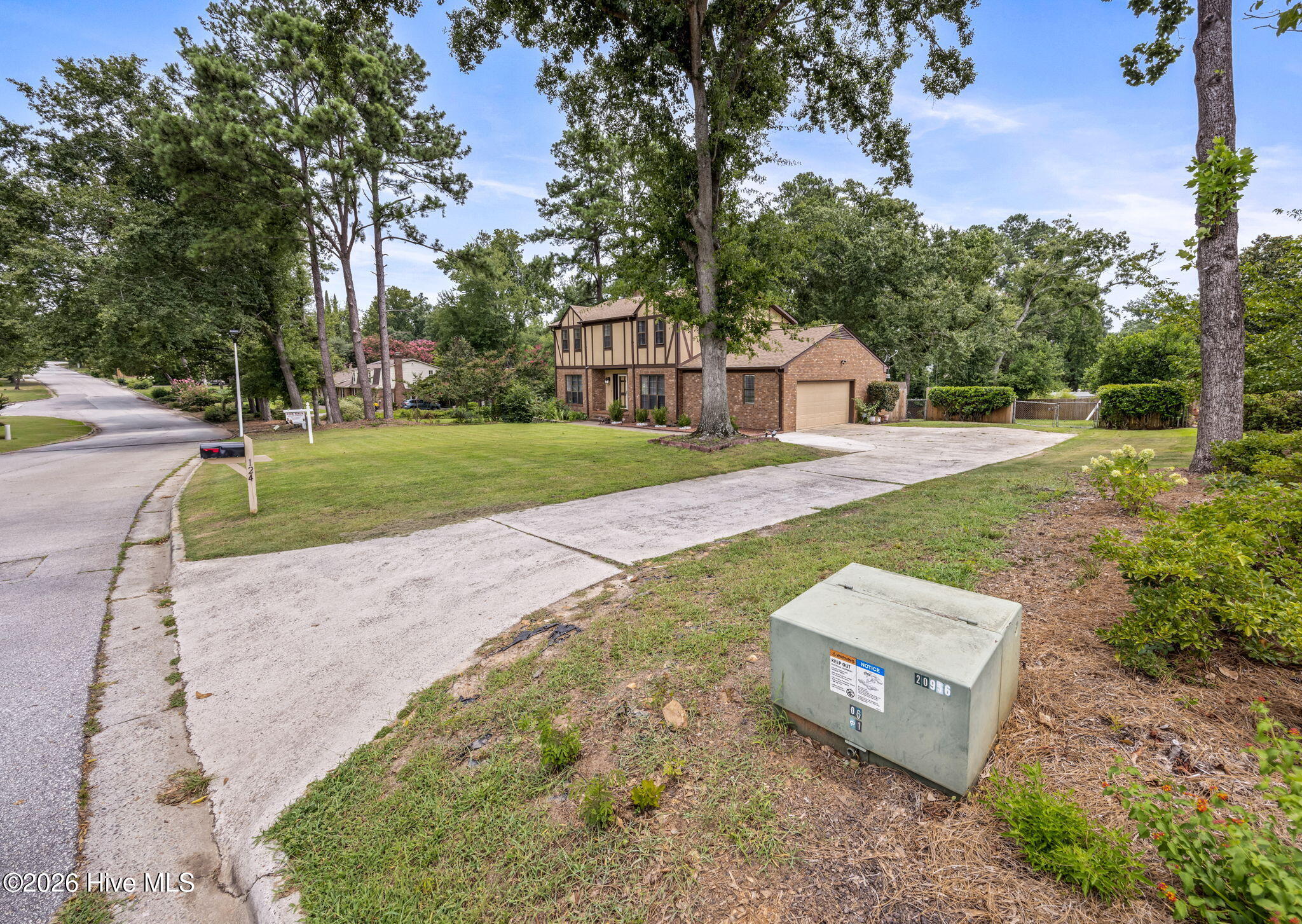 124 Wood Creek Drive Property Photo 15