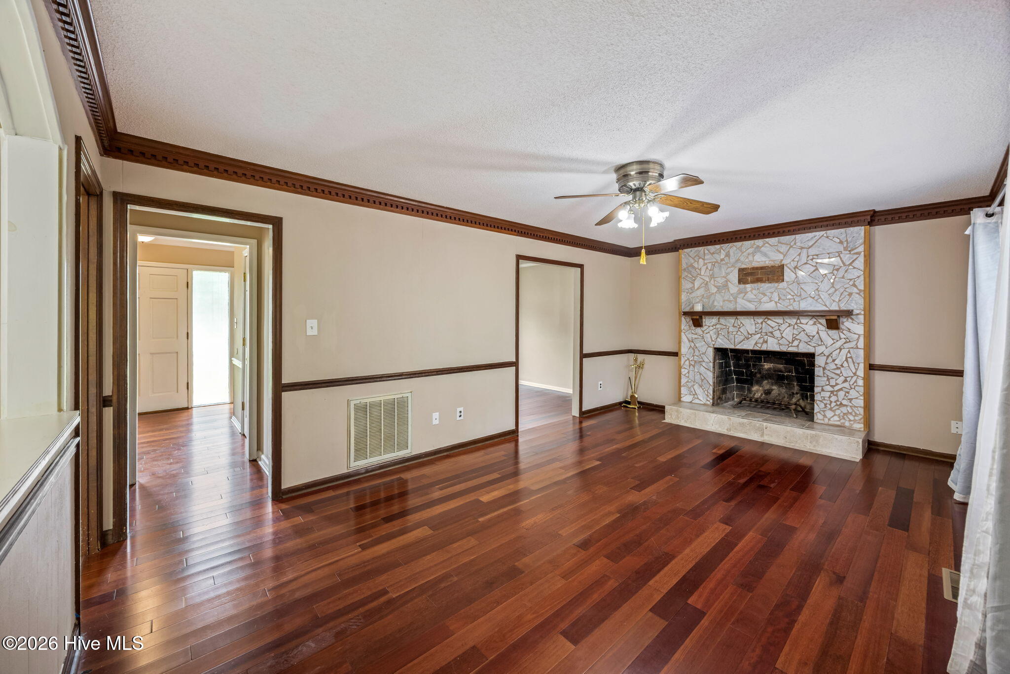 124 Wood Creek Drive Property Photo 24