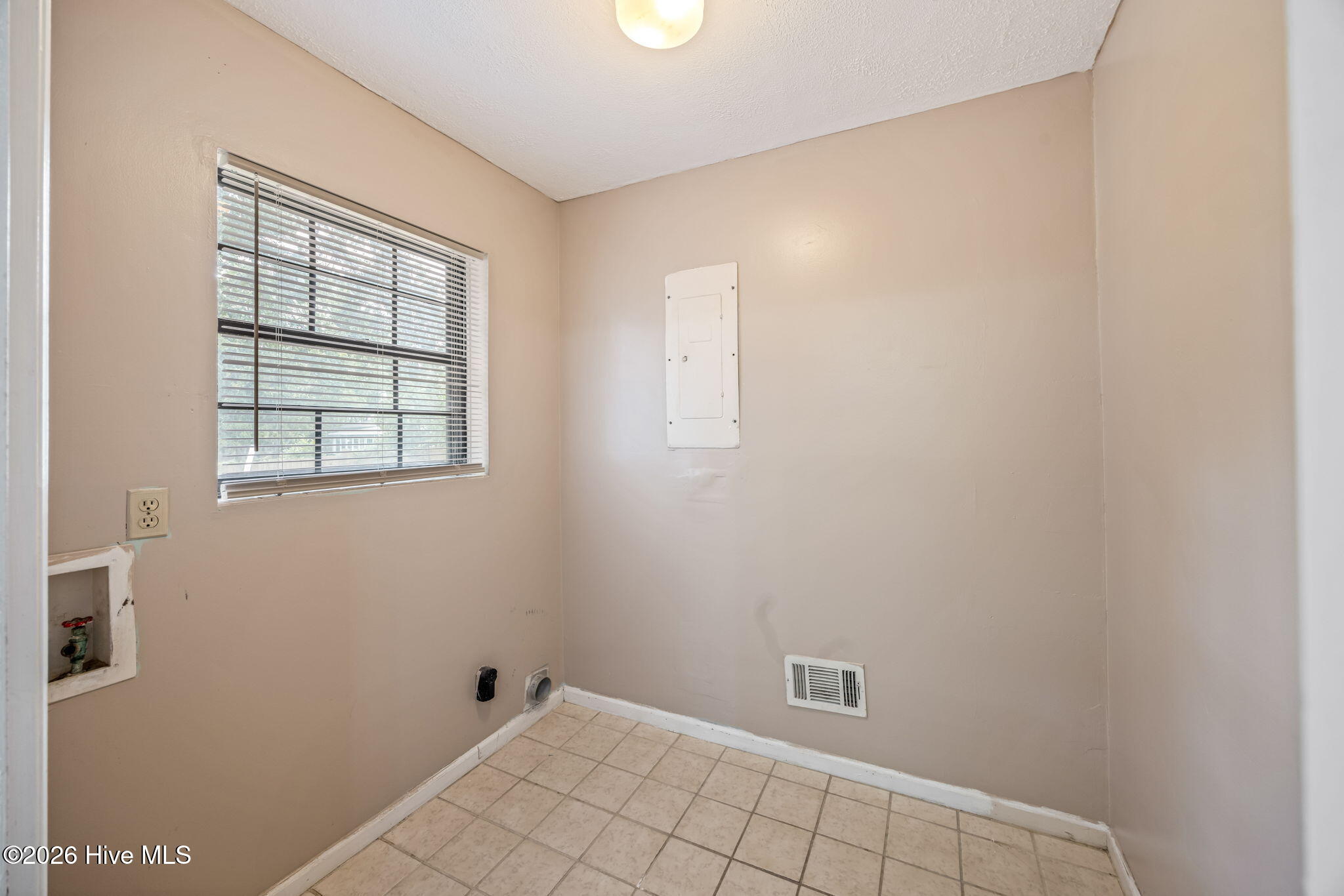 124 Wood Creek Drive Property Photo 32