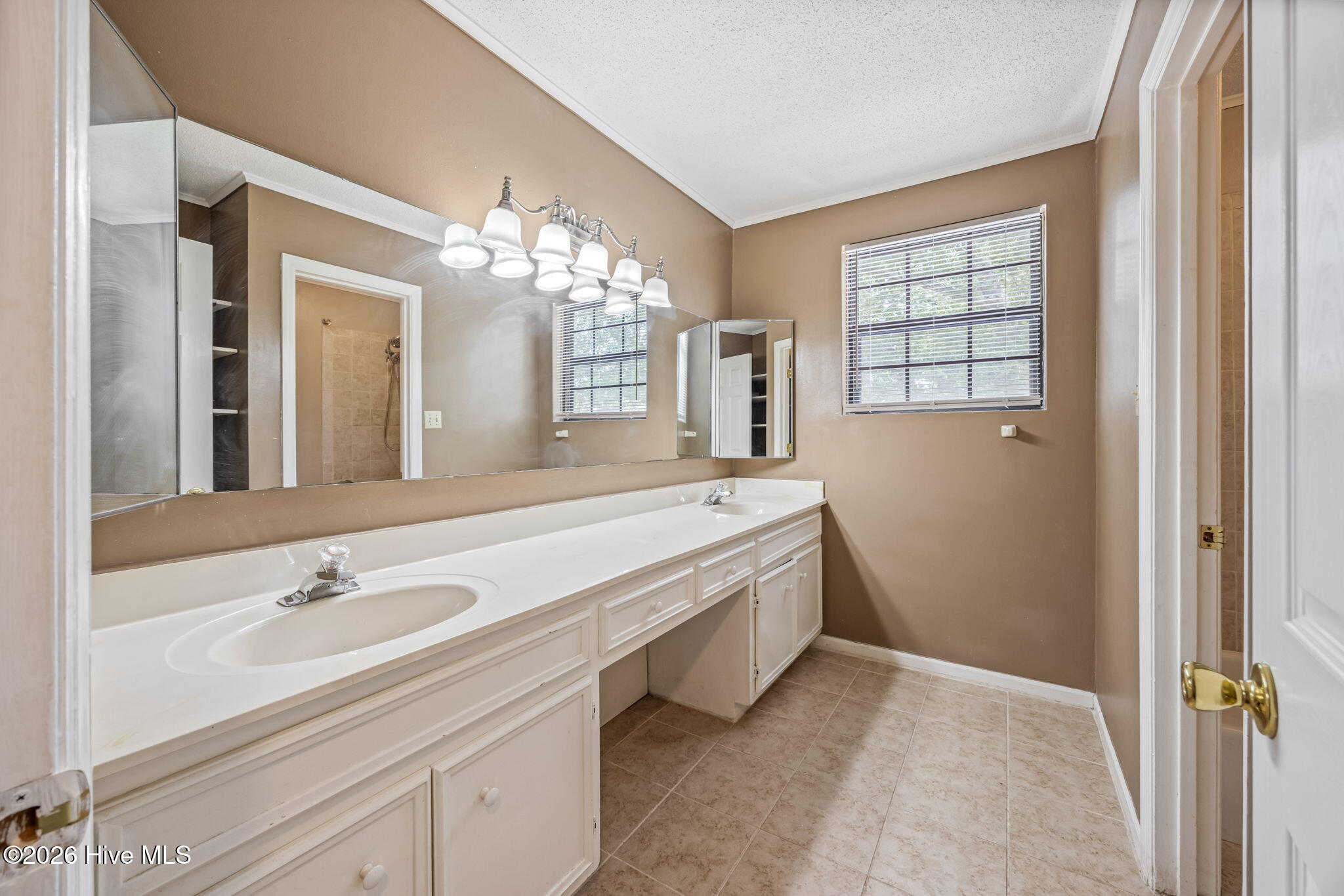 124 Wood Creek Drive Property Photo 40