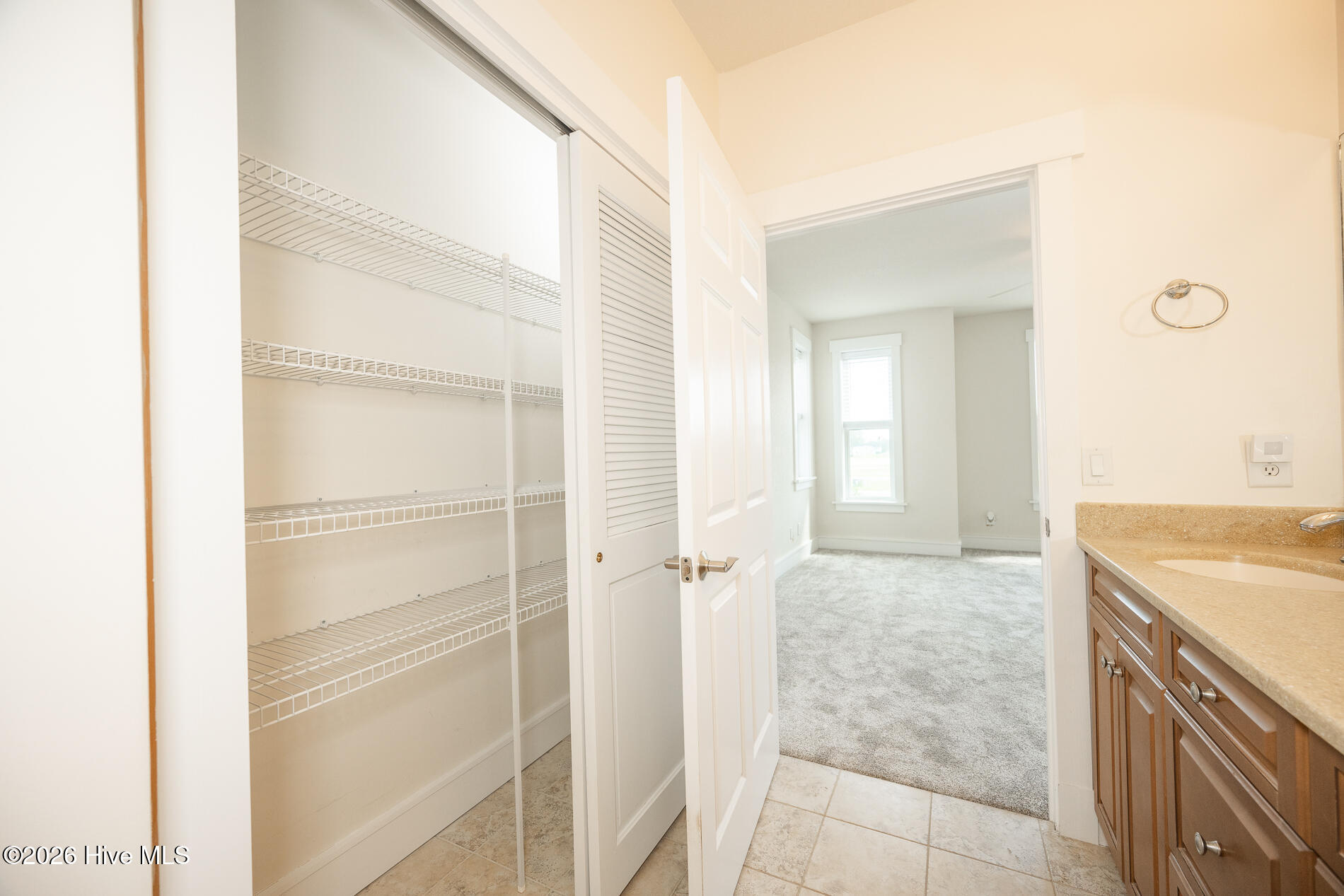 100 Mercedes Court A Property Photo 18