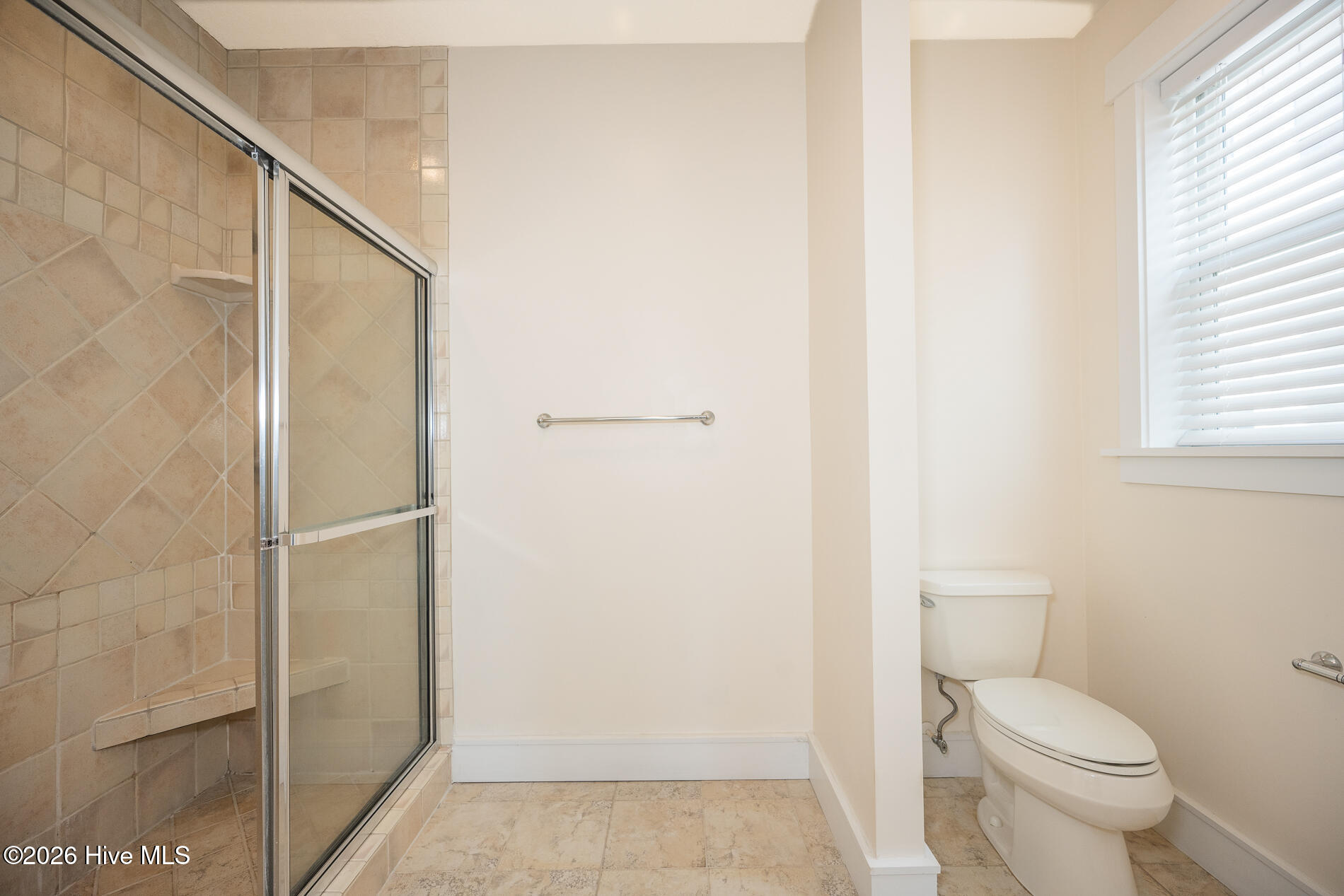 100 Mercedes Court A Property Photo 20