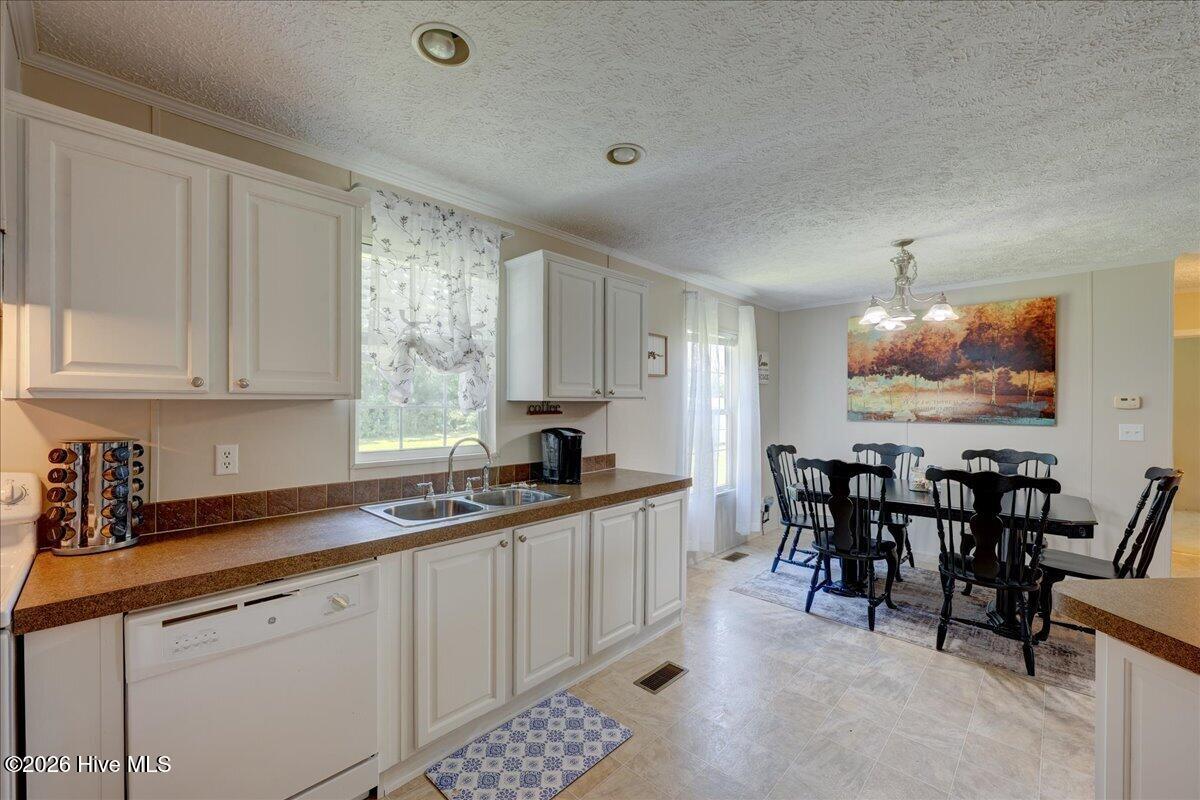 108 Dana Court Property Photo 17