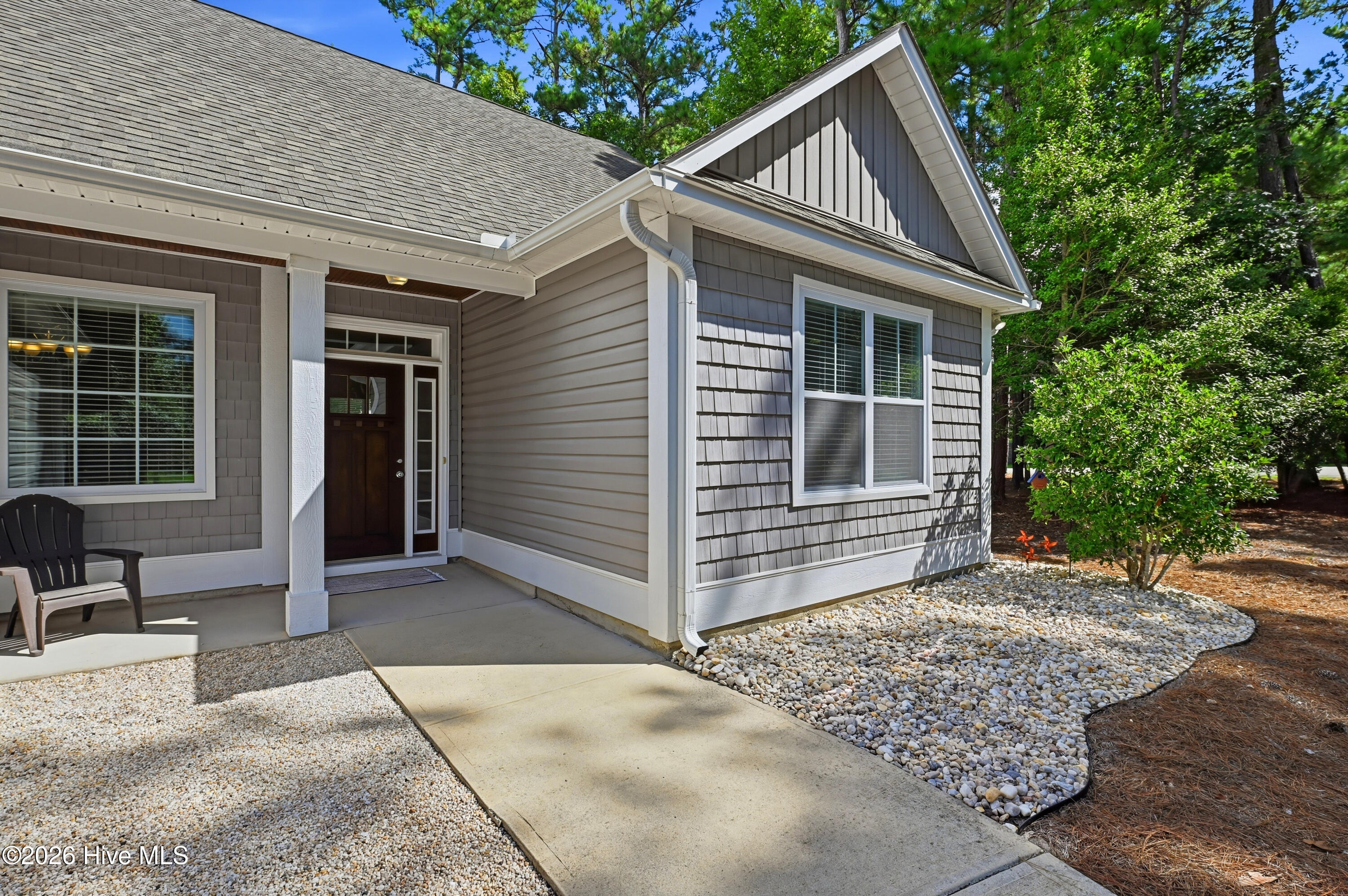 100 Hickory Circle Property Photo 2