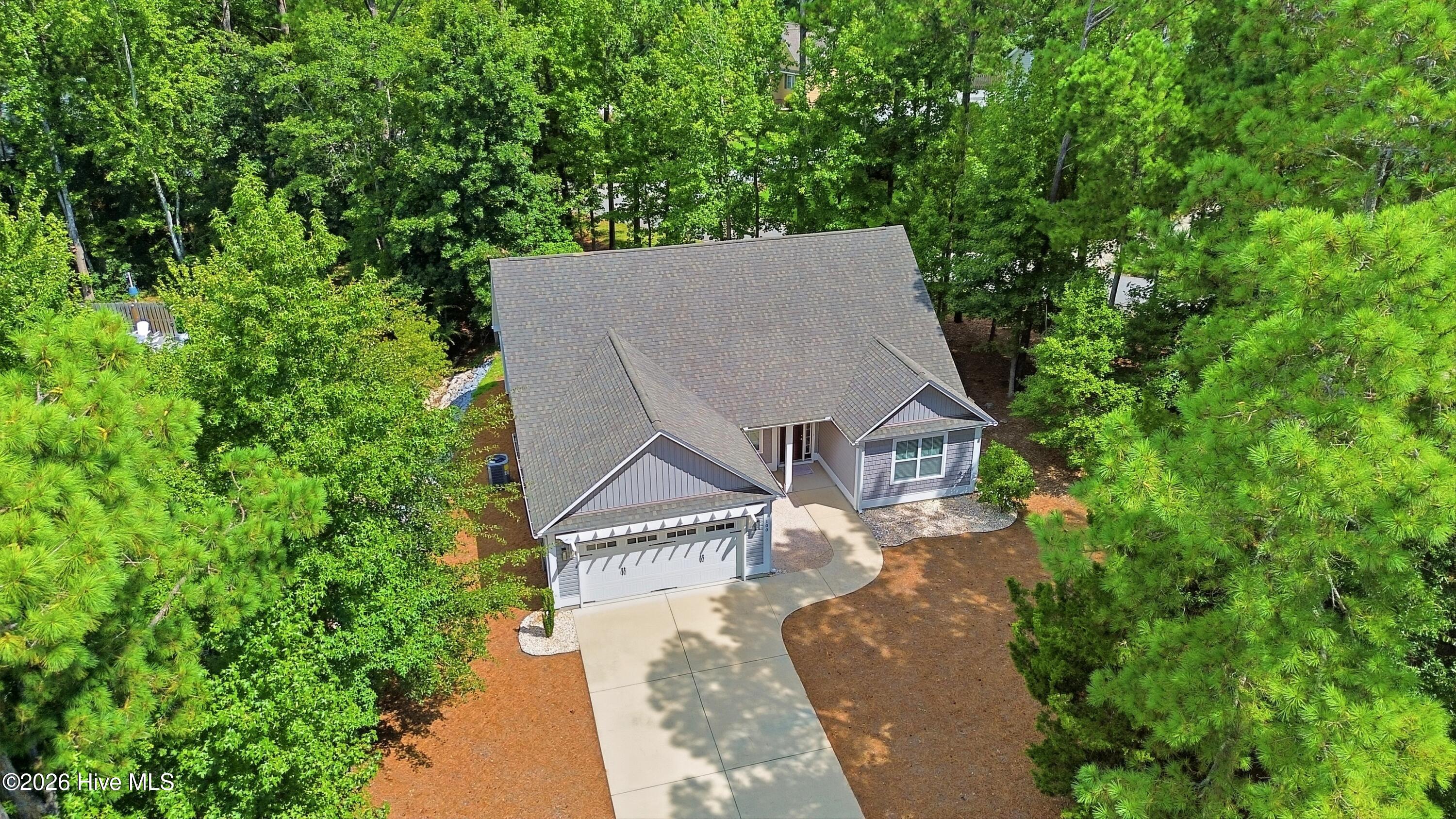100 Hickory Circle Property Photo 27