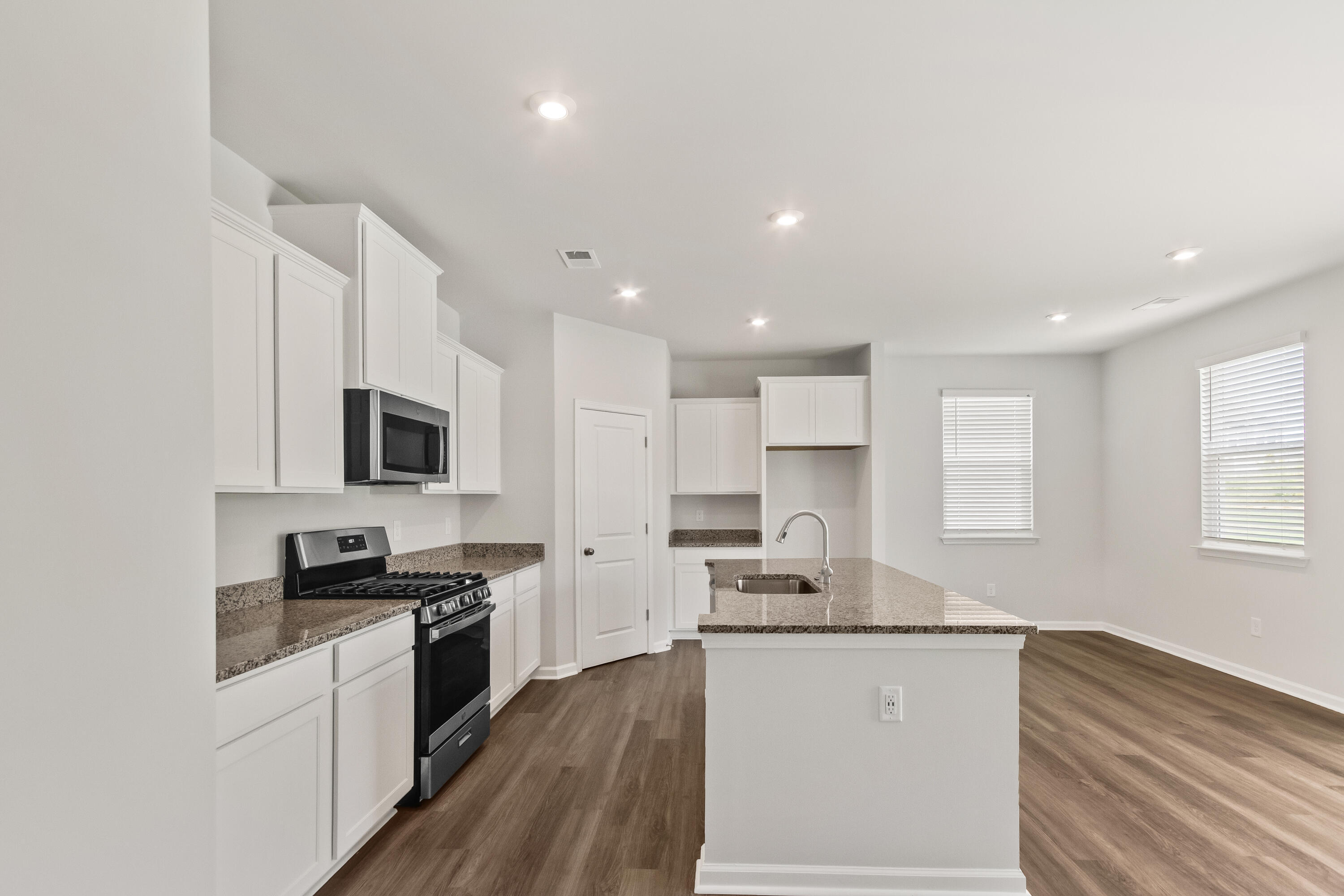5266 Proper Court Property Photo 23