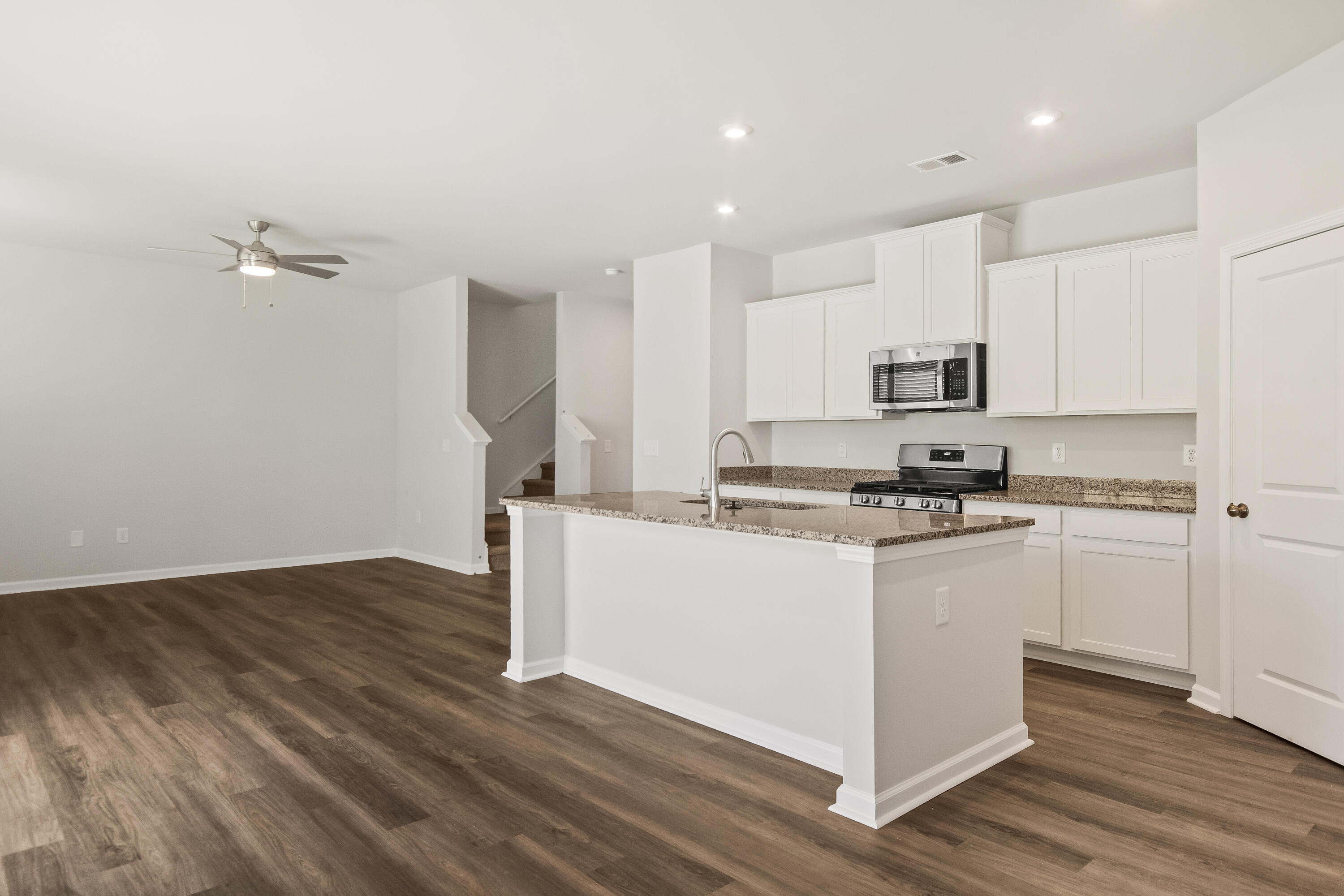 5266 Proper Court Property Photo 38