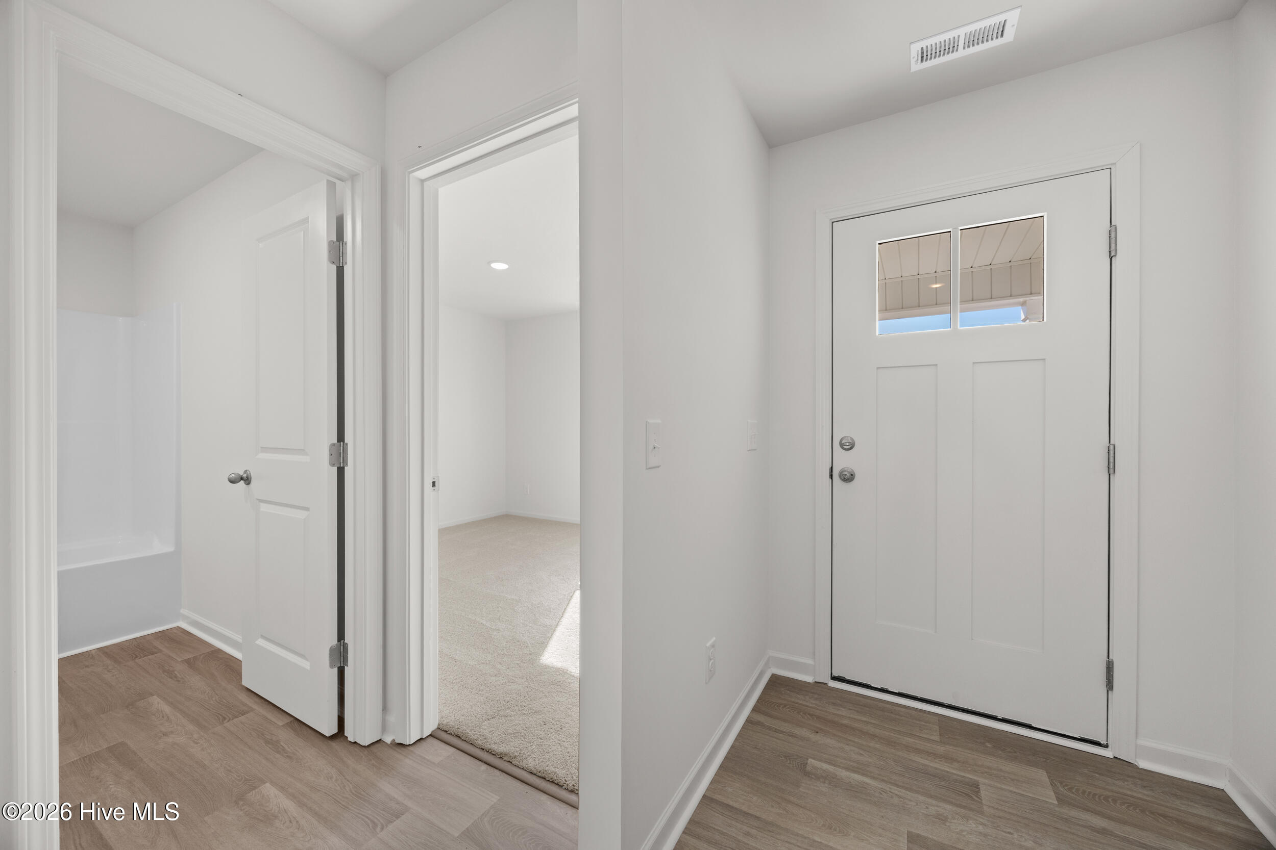 921 Parkway Drive 208 Property Photo 5