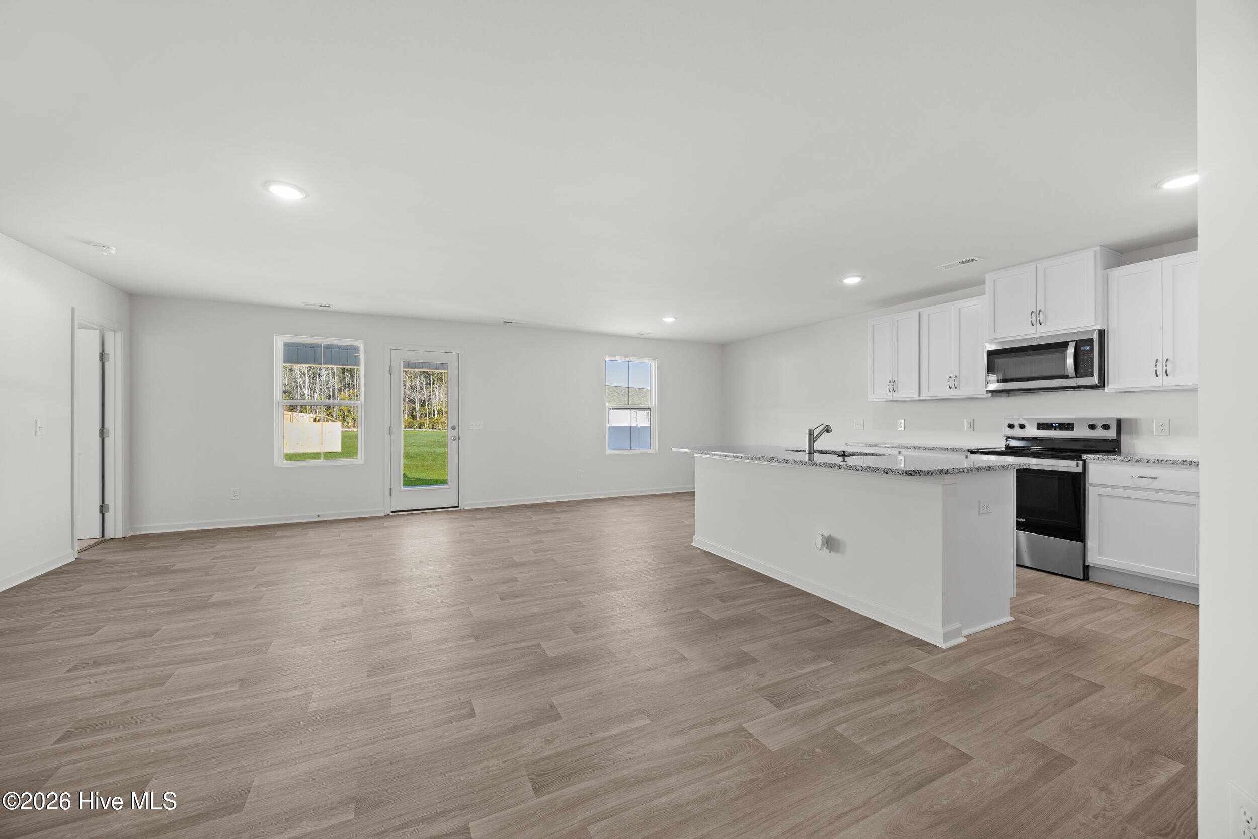 921 Parkway Drive 208 Property Photo 6