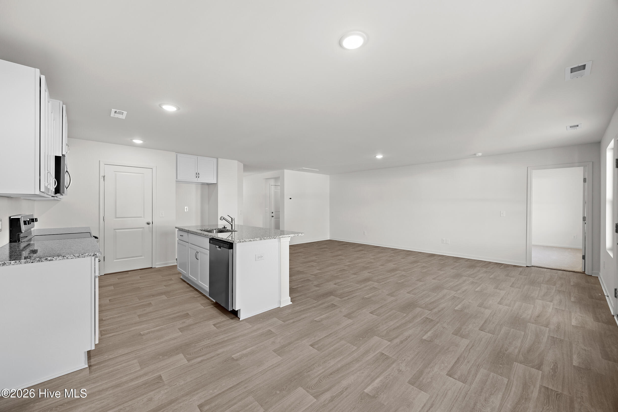 921 Parkway Drive 208 Property Photo 9