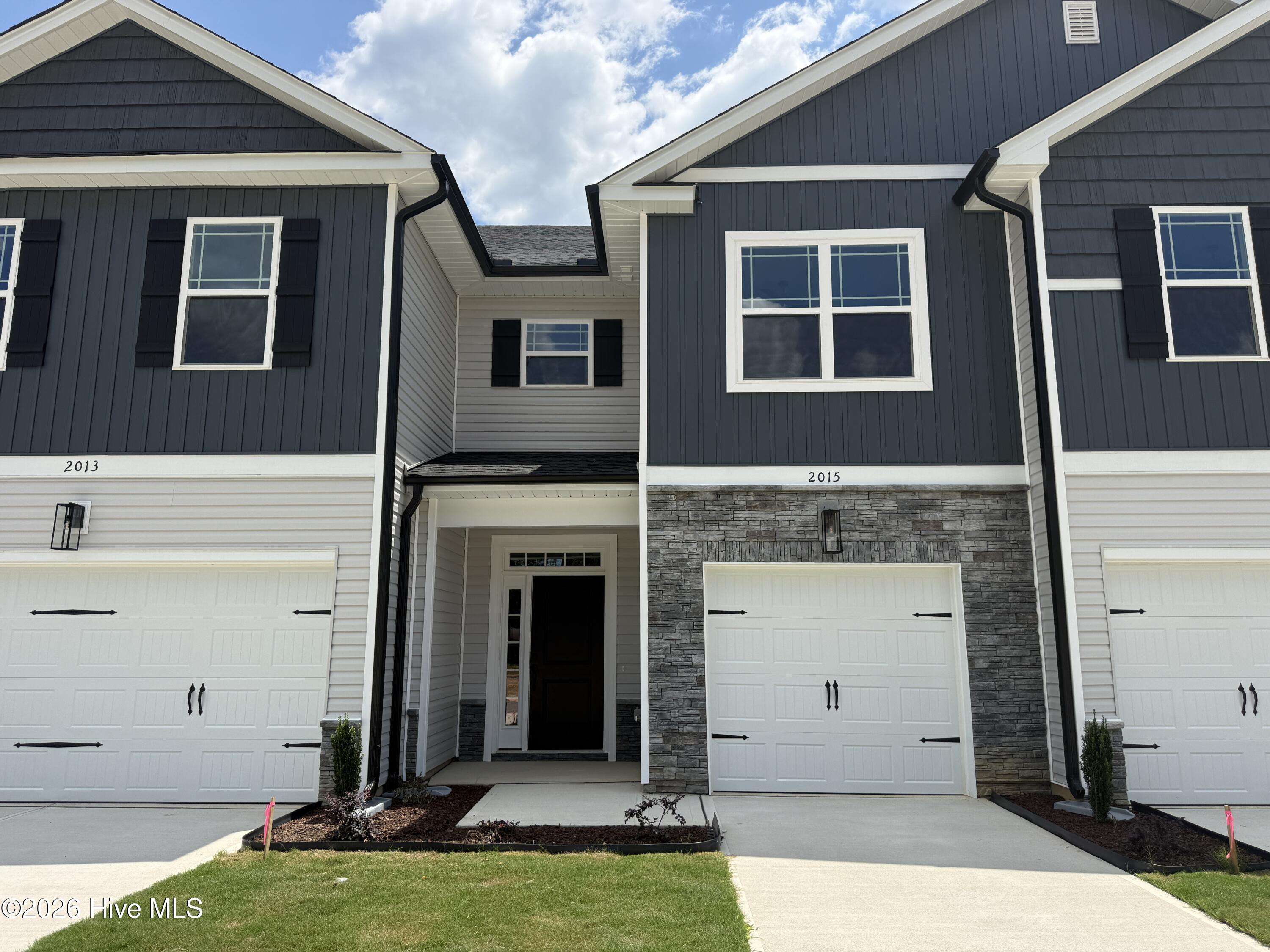 2015 Tharrington Way Property Photo 1