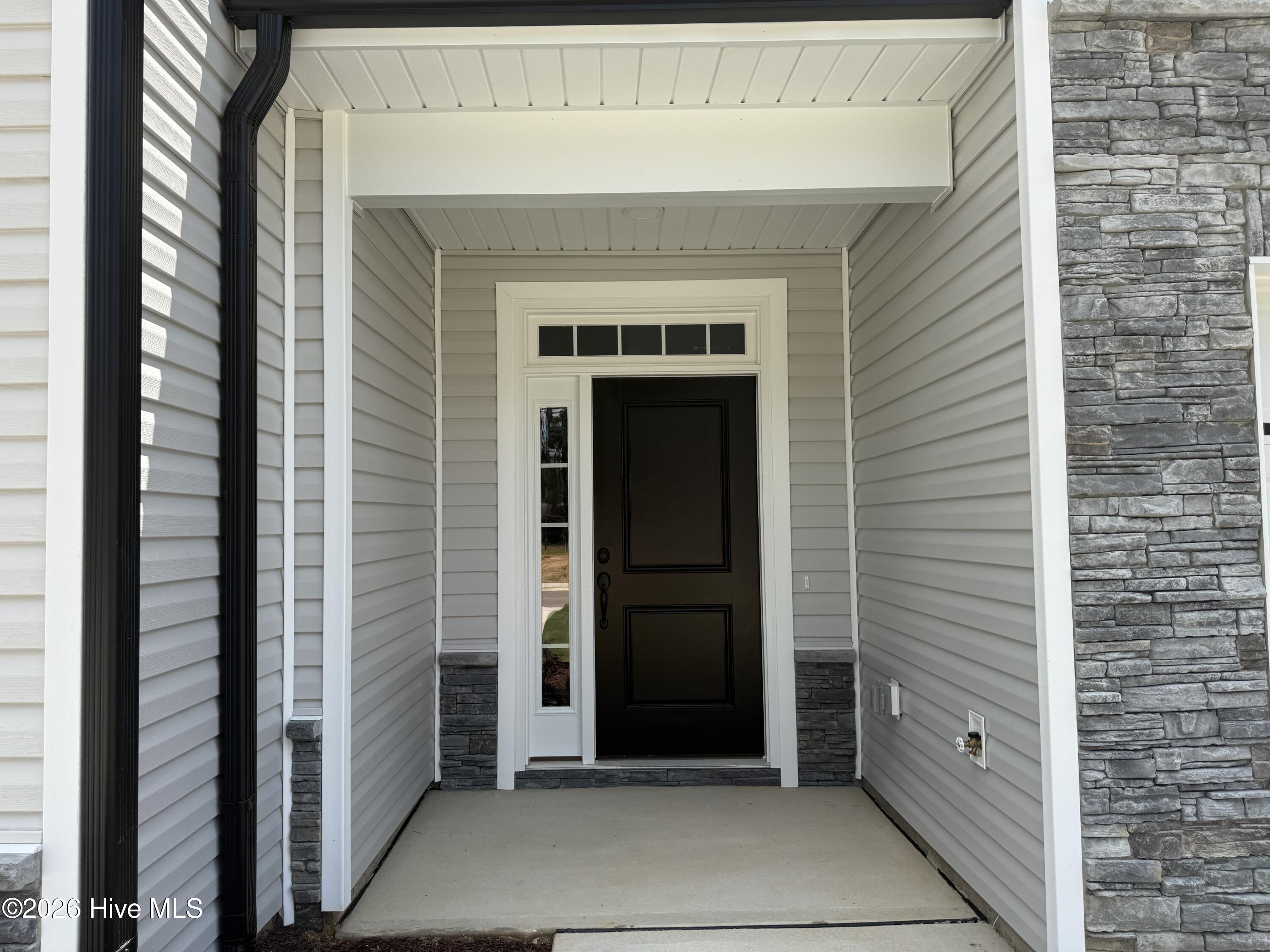 2015 Tharrington Way Property Photo 2