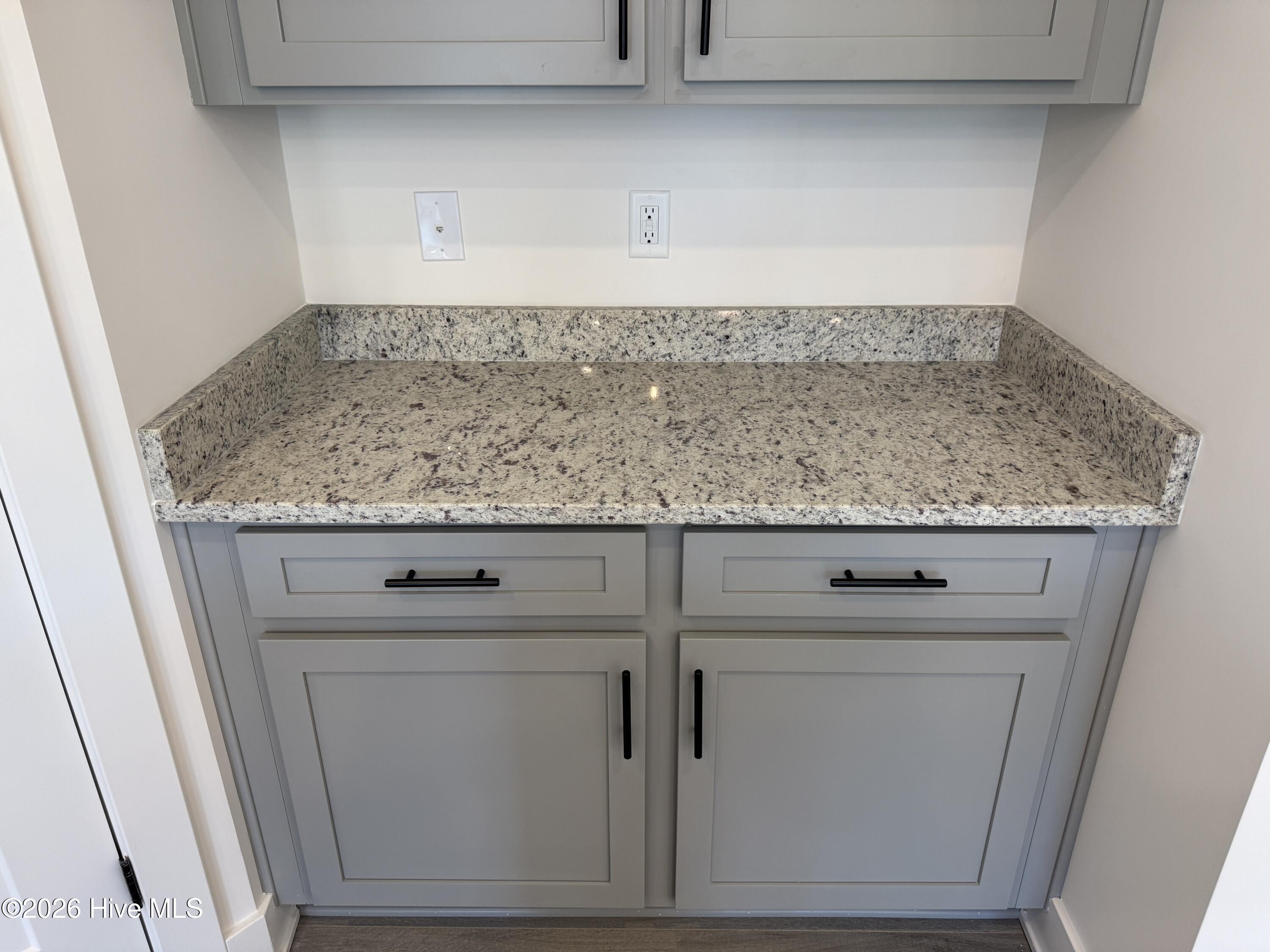 2015 Tharrington Way Property Photo 7