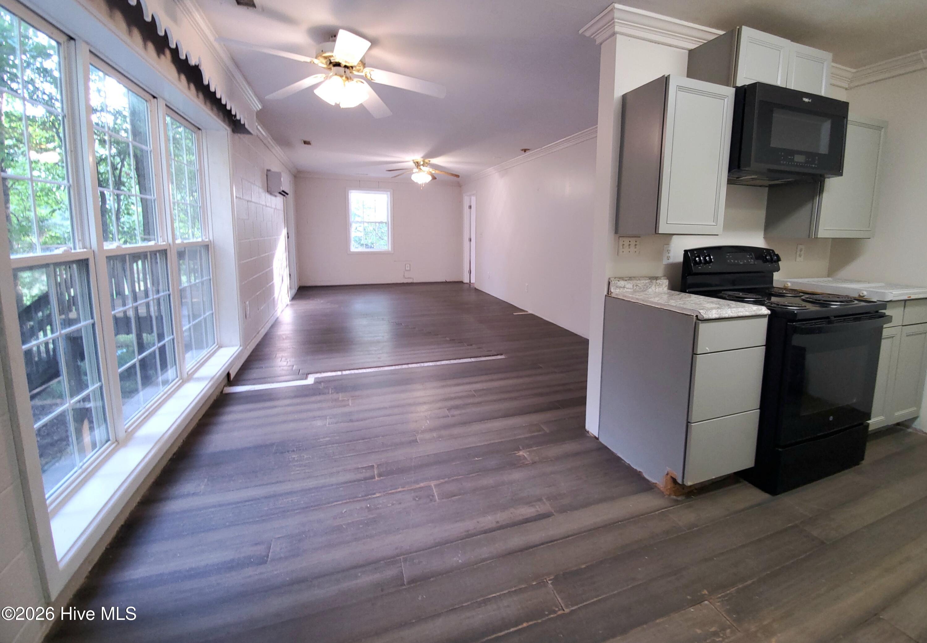 425 Colonial Landing Road Se Property Photo 7