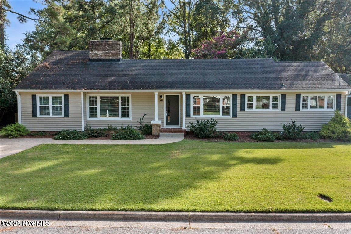 1104 N Overlook Drive Property Photo 1