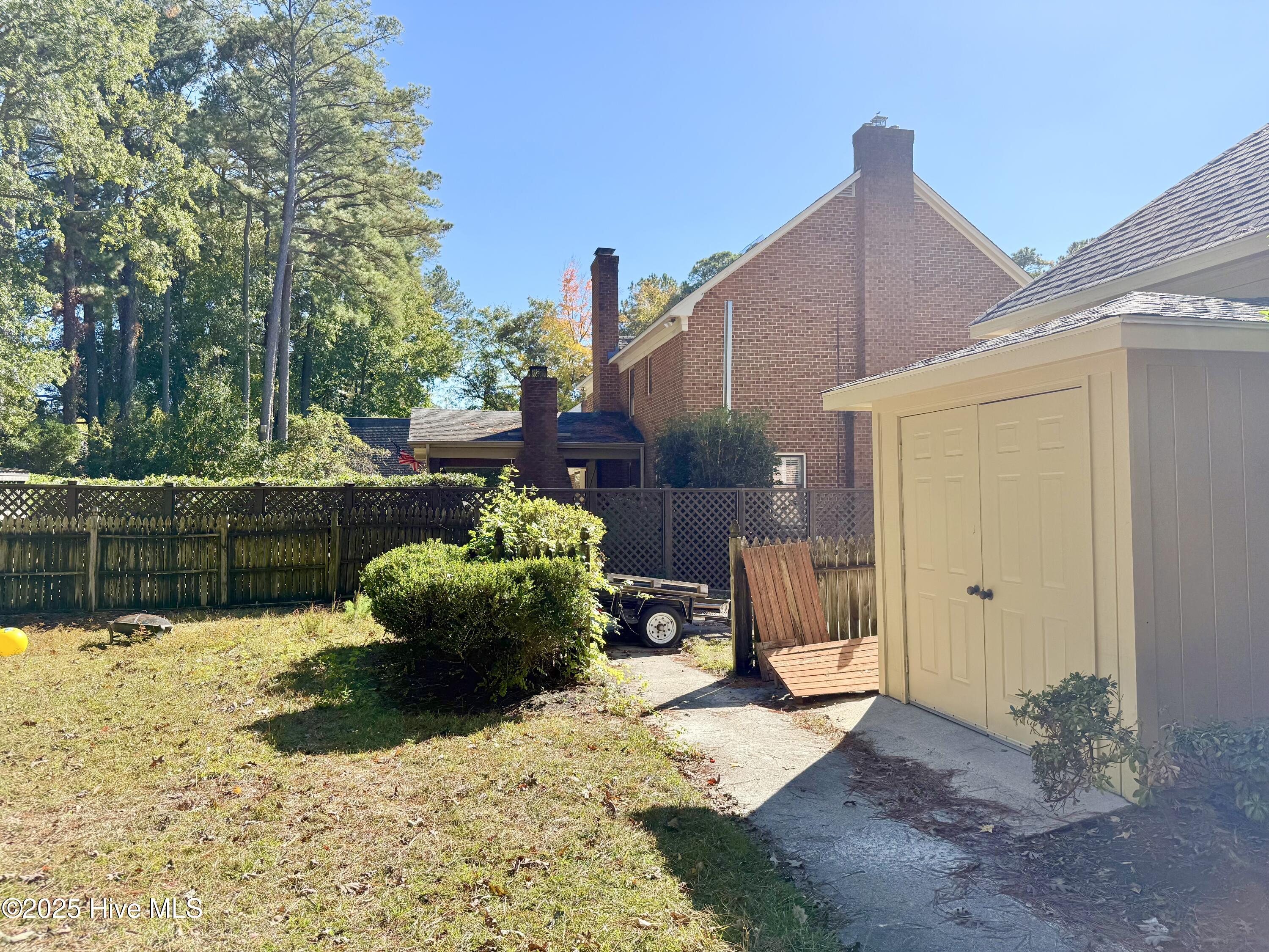 703 Daventry Drive Property Photo 10