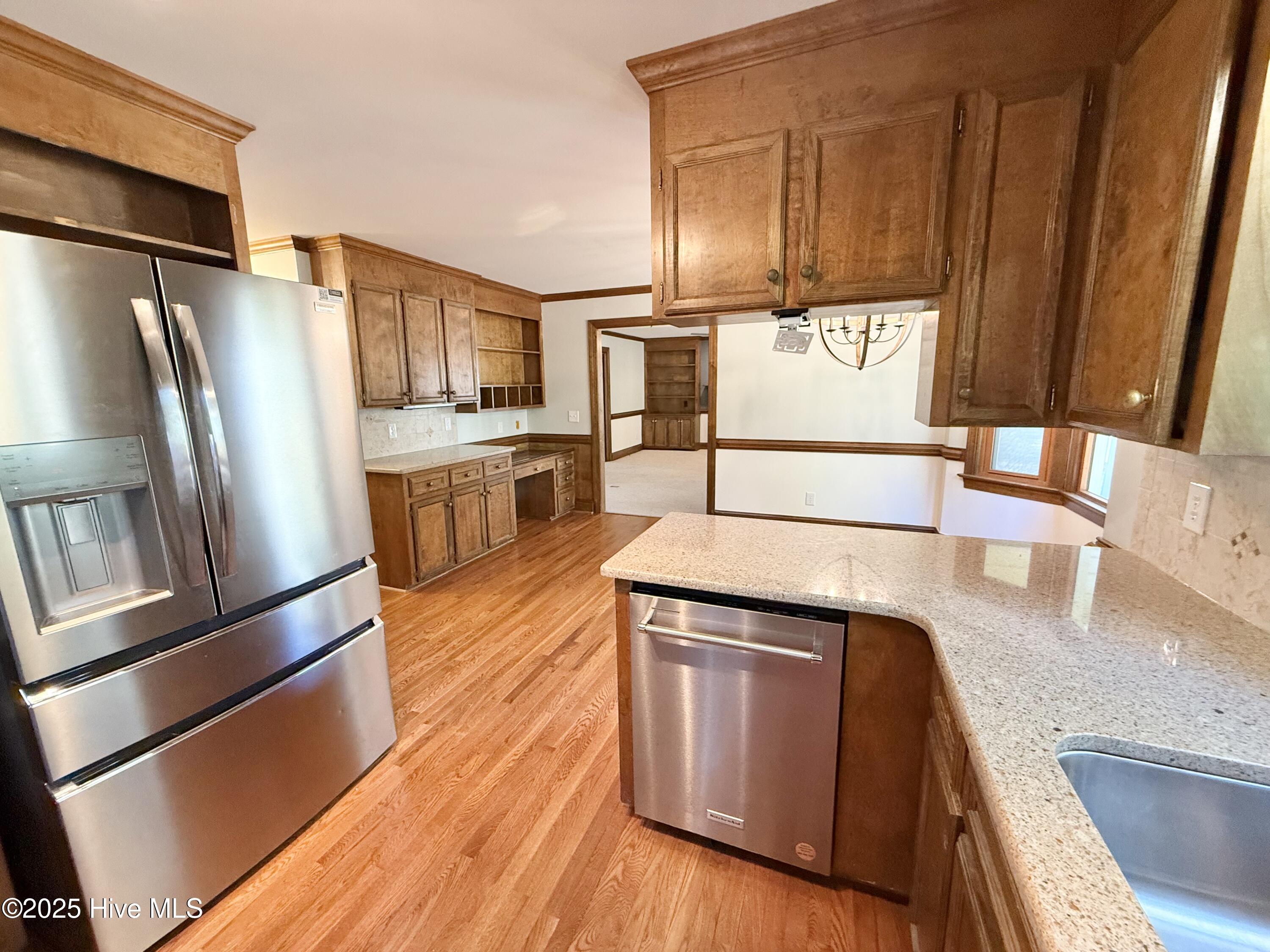 703 Daventry Drive Property Photo 33