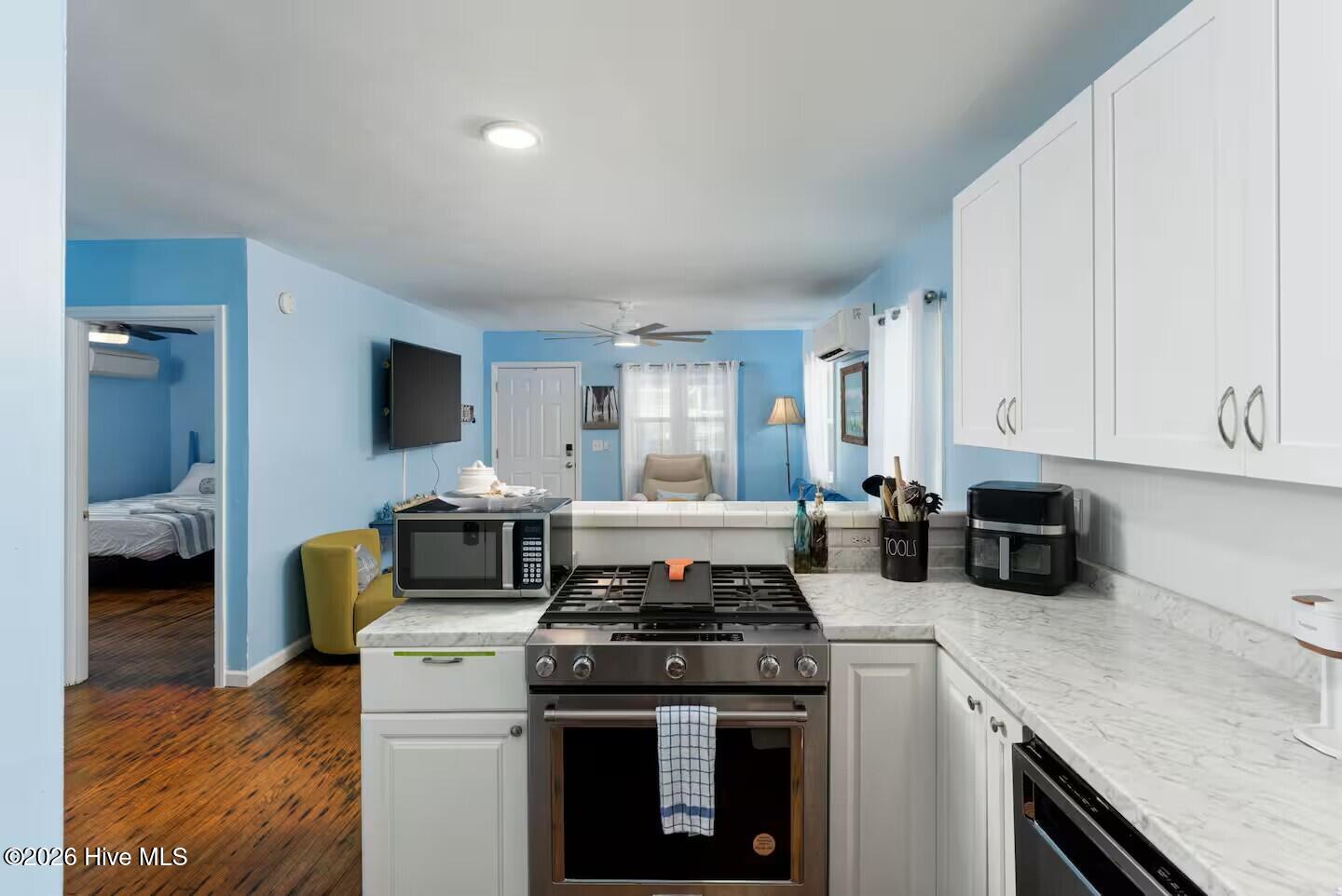 710 Canal Drive Property Photo 6