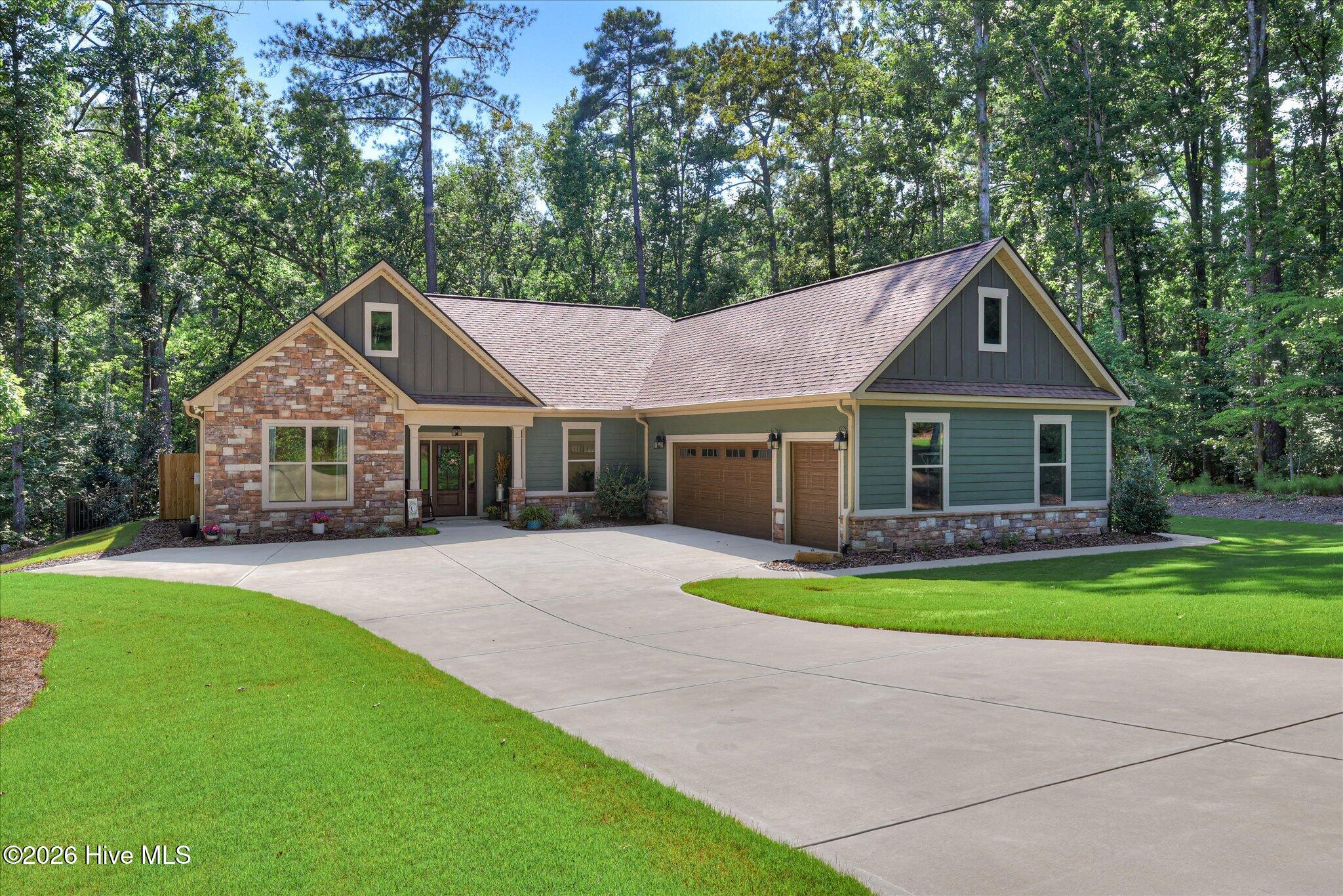 223 Candlewick Loop