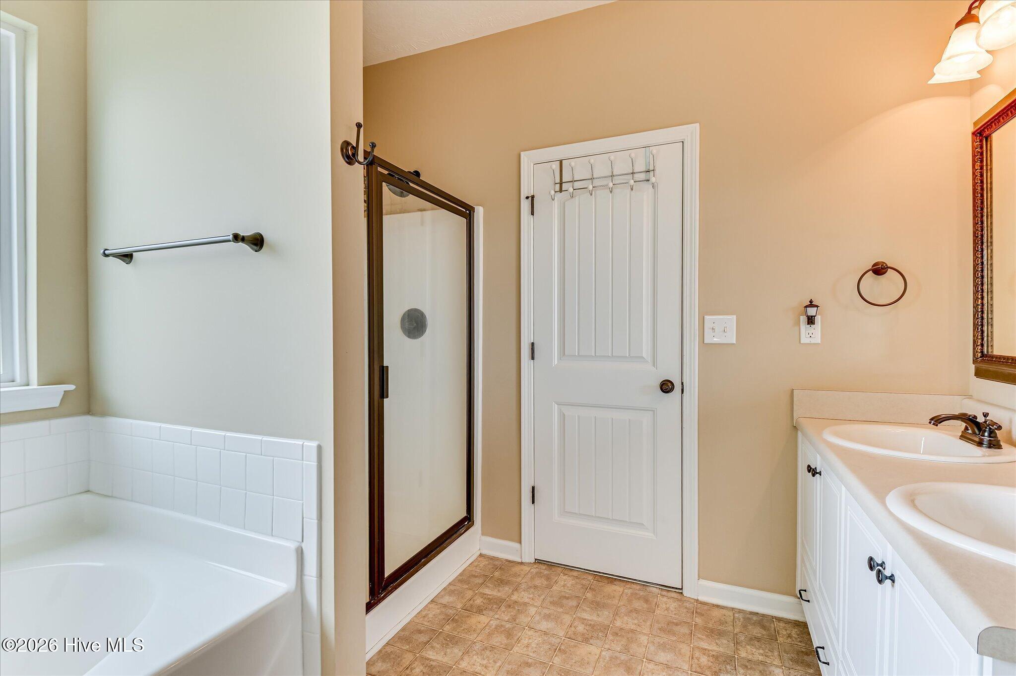 836 Westlawn Drive Property Photo 31