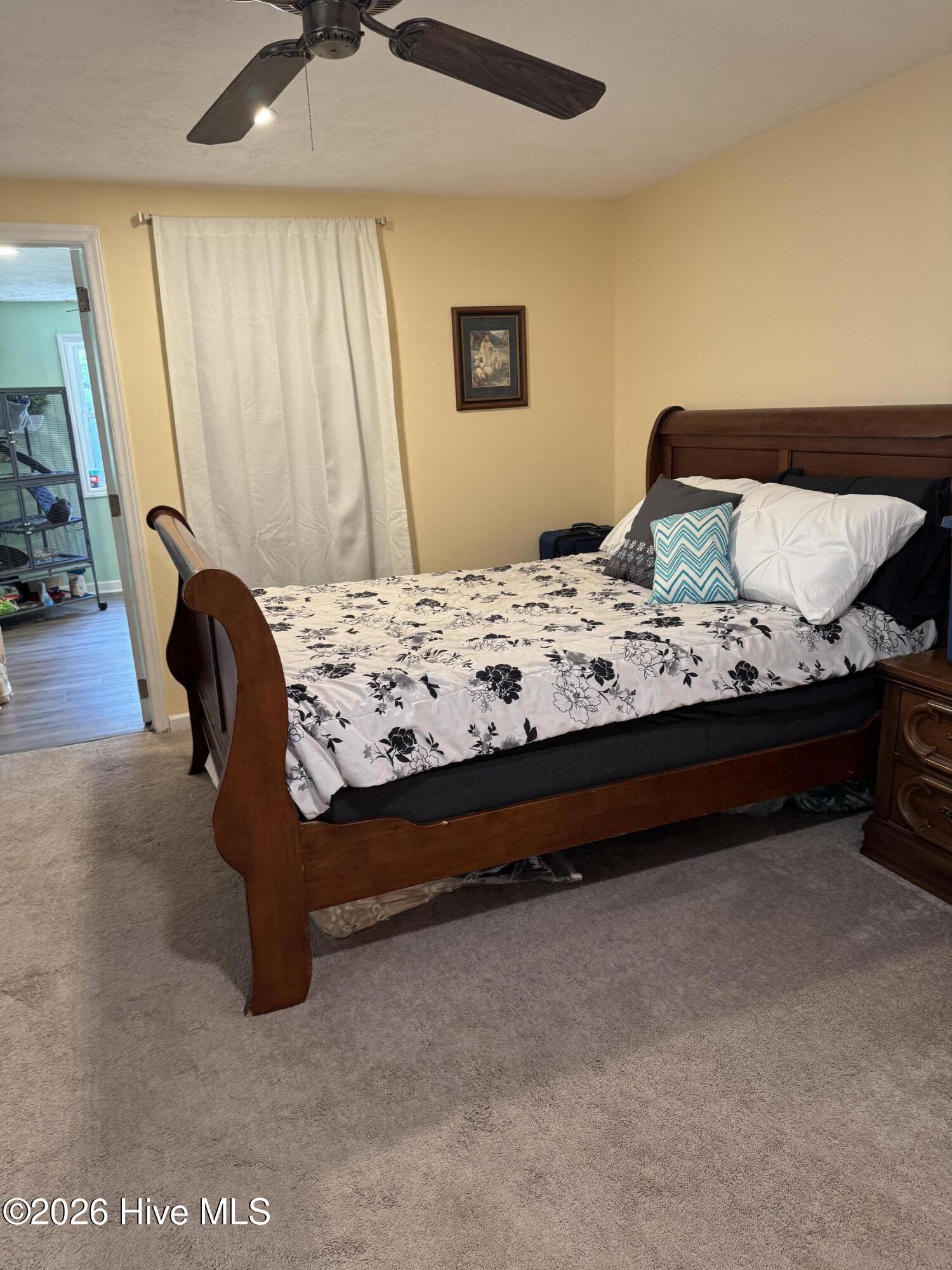 932 Roberdel Road Property Photo 10