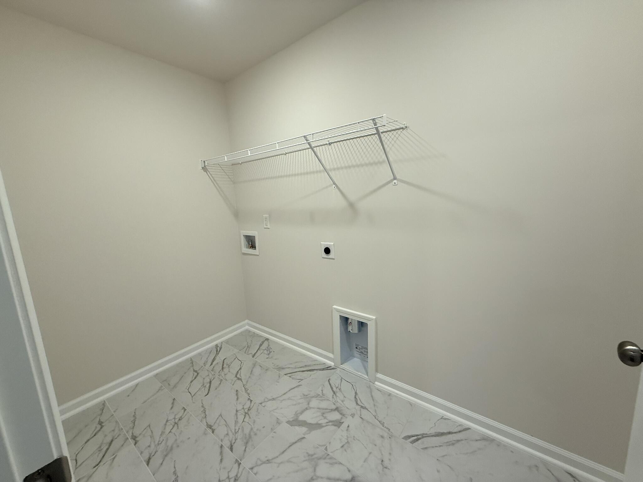 5290 Tullamore Drive Property Photo 14