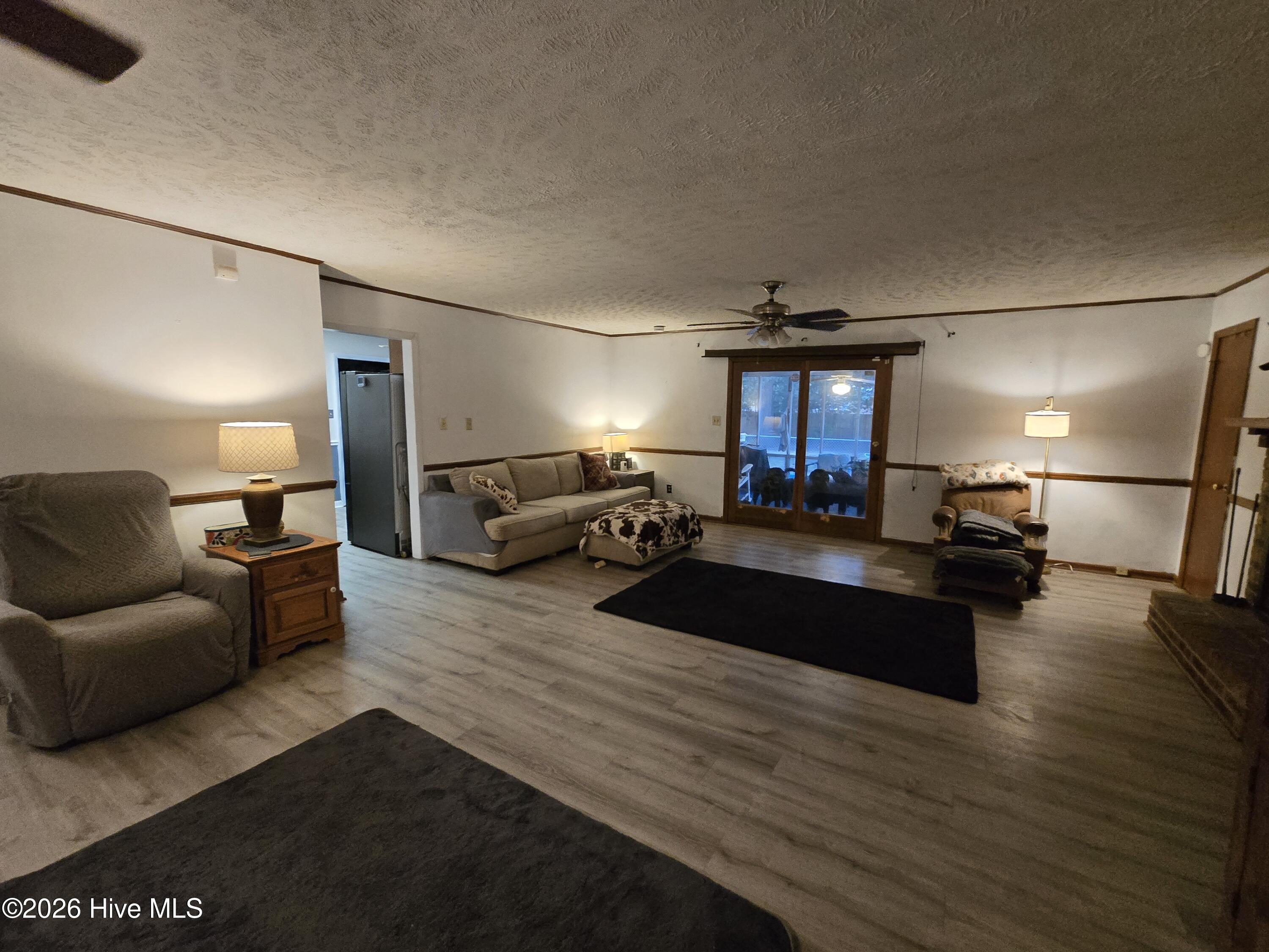 12501 Laurelcrest Road Property Photo 4