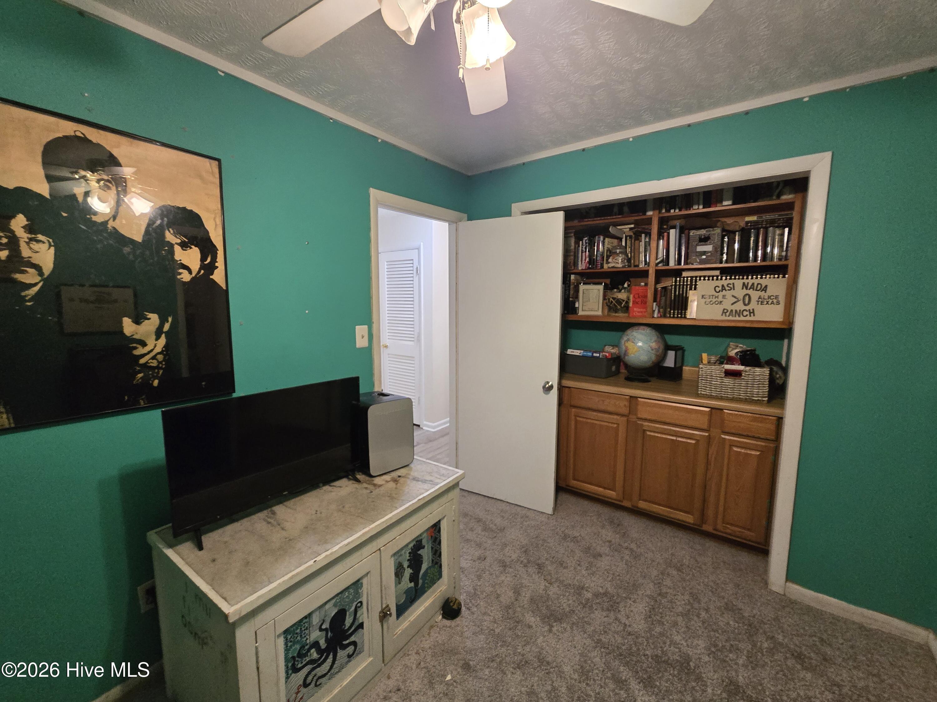 12501 Laurelcrest Road Property Photo 8