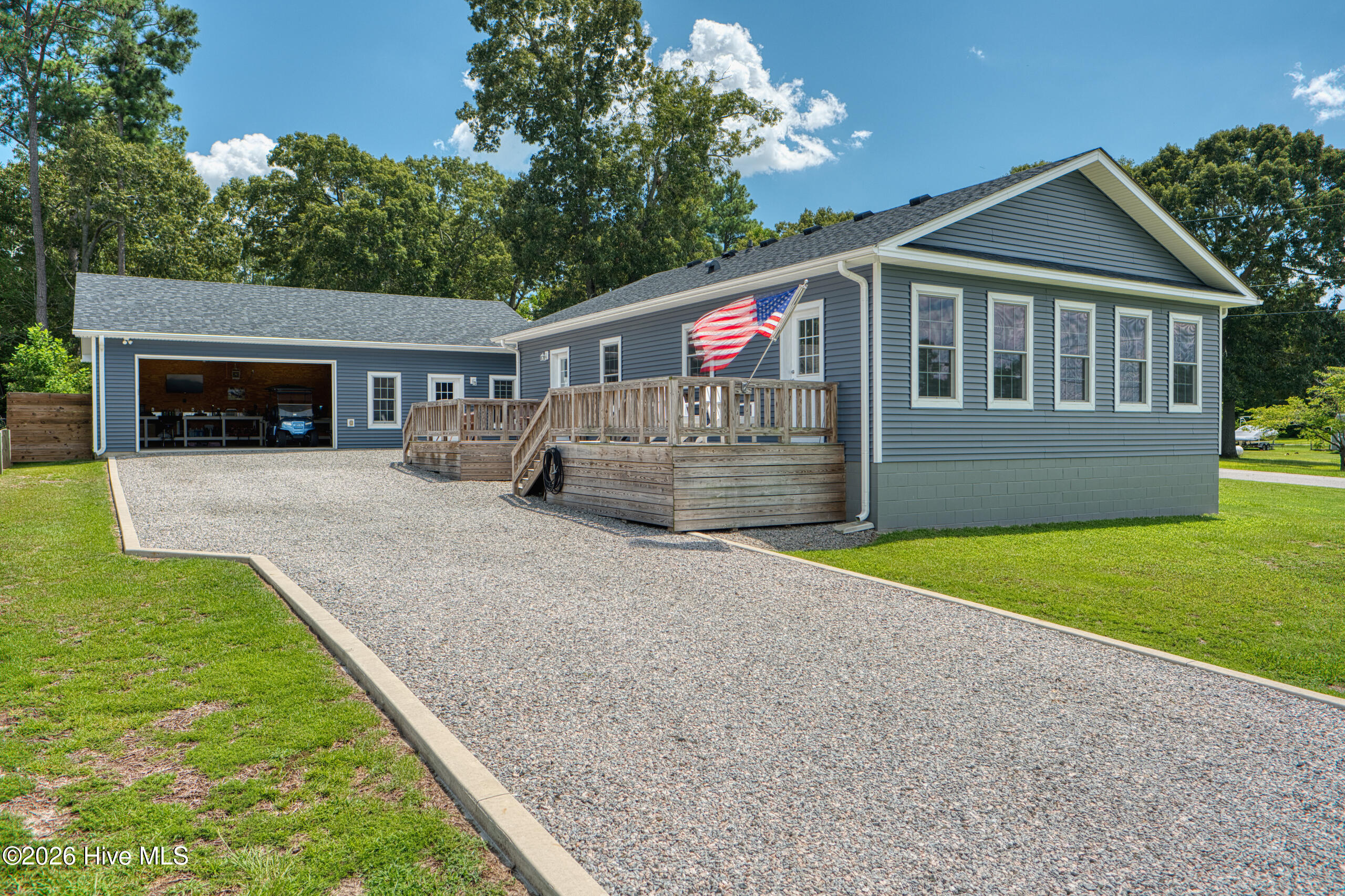 1202 Arrowhead Trail Property Photo 1