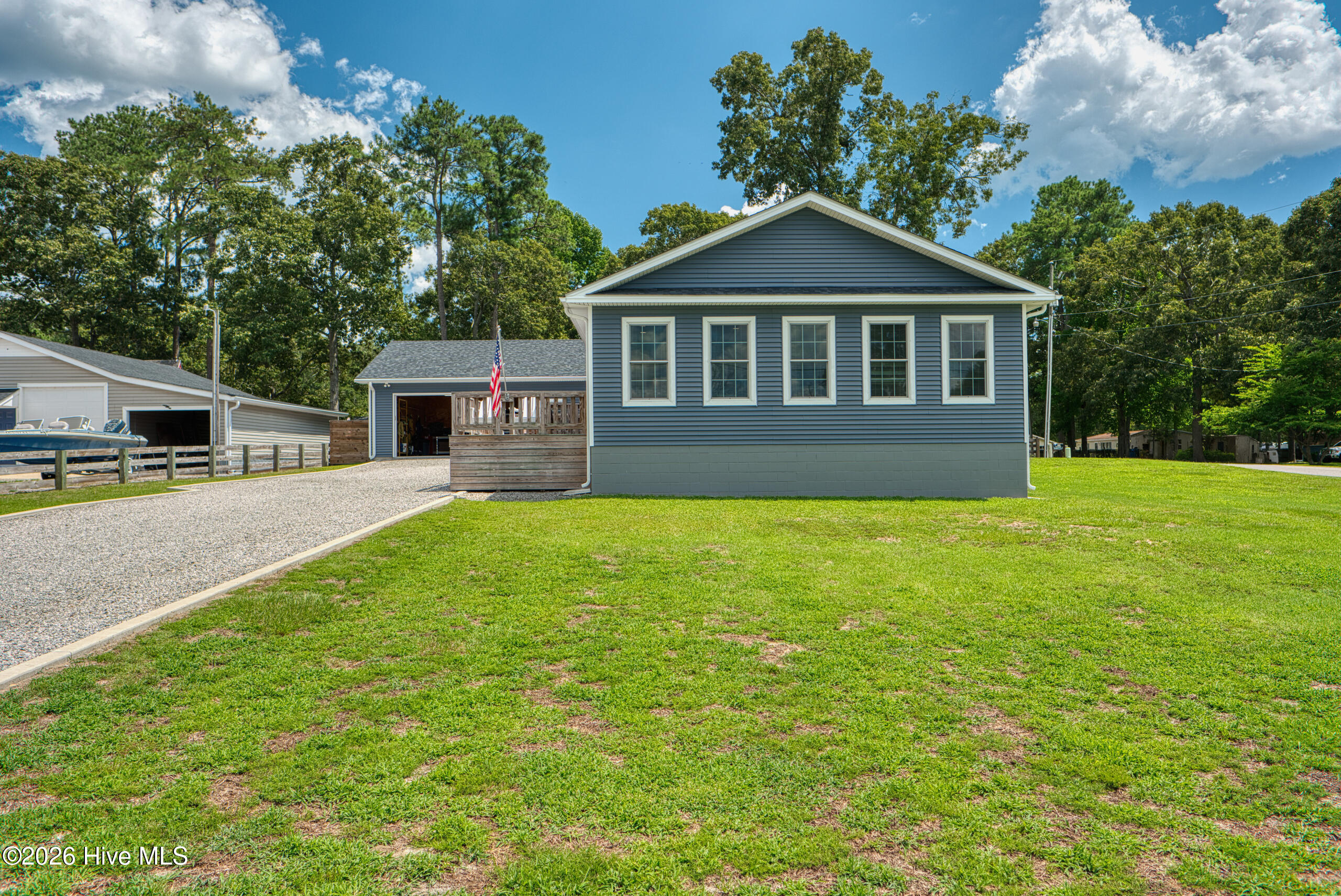 1202 Arrowhead Trail Property Photo 3