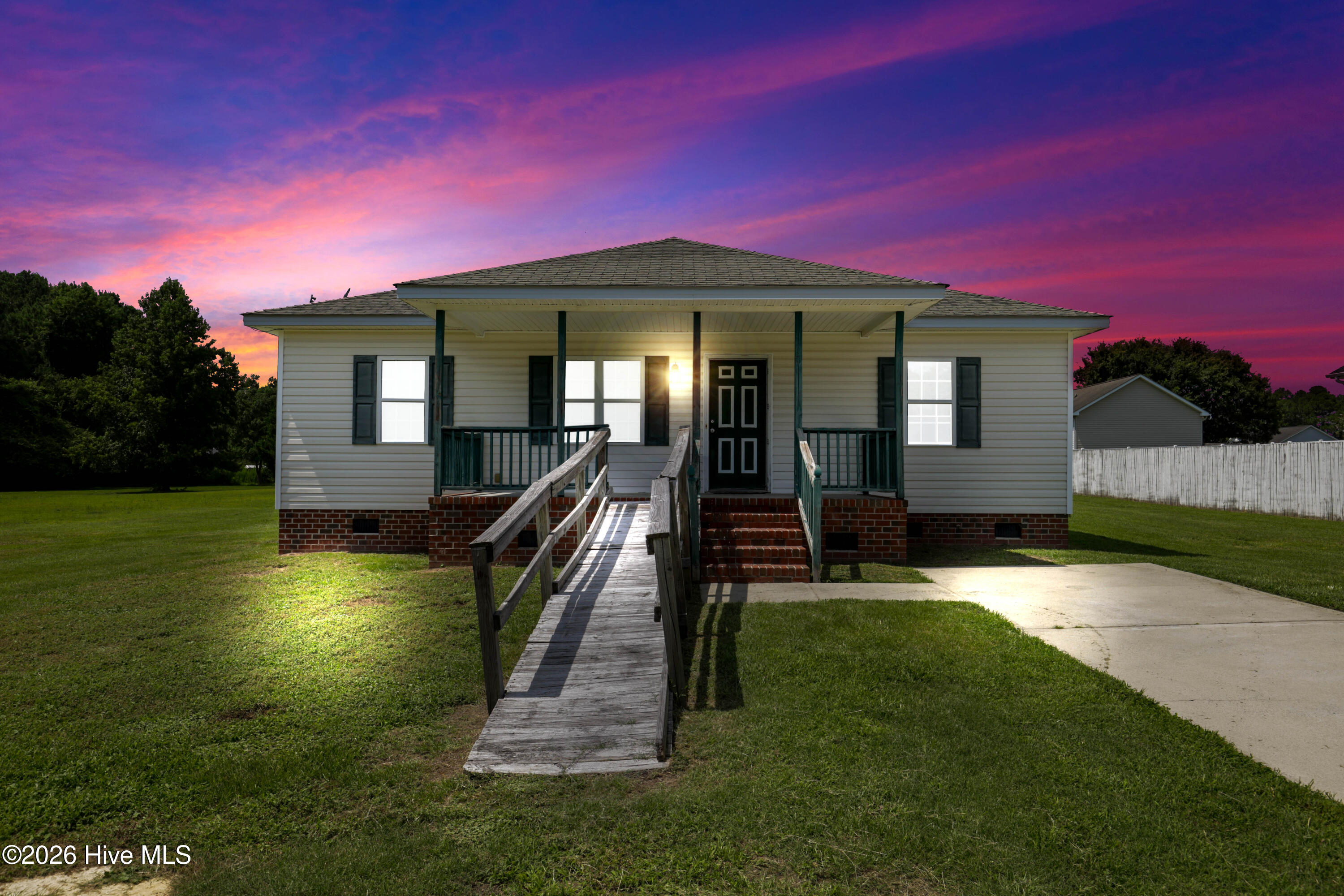 1303 Franklin Court Property Photo 1