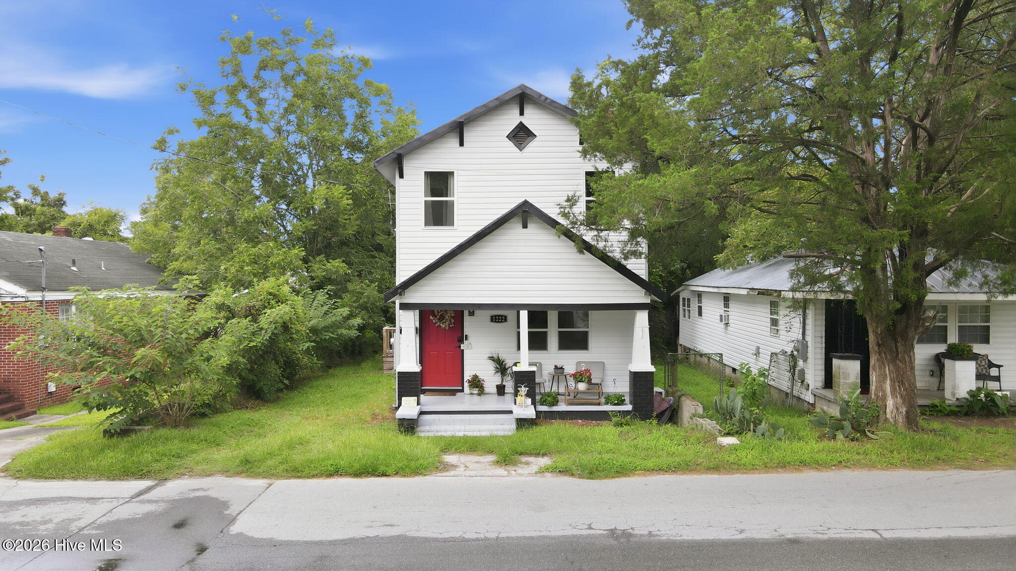 1222 Cedar Street Property Photo 1