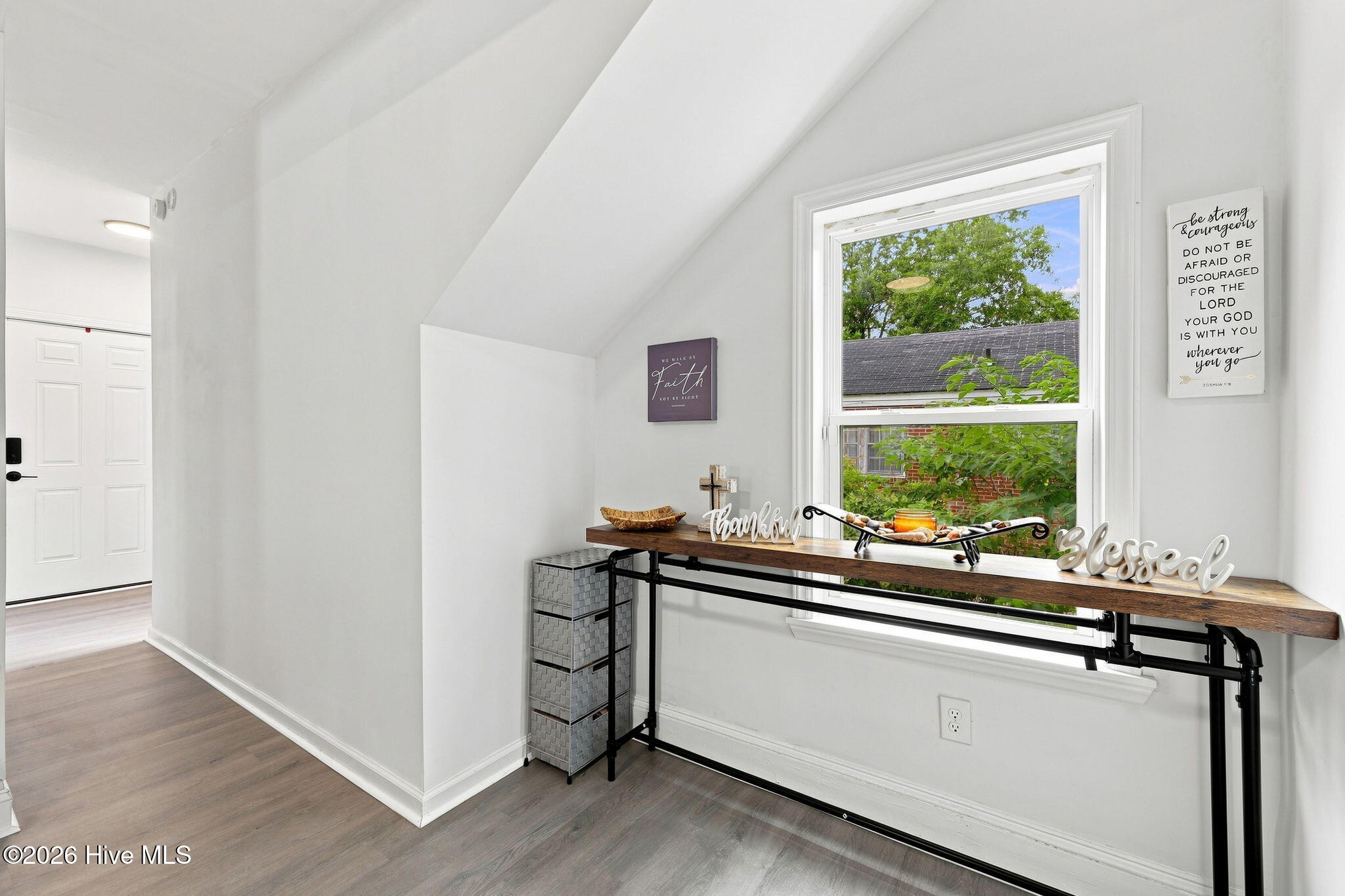 1222 Cedar Street Property Photo 15