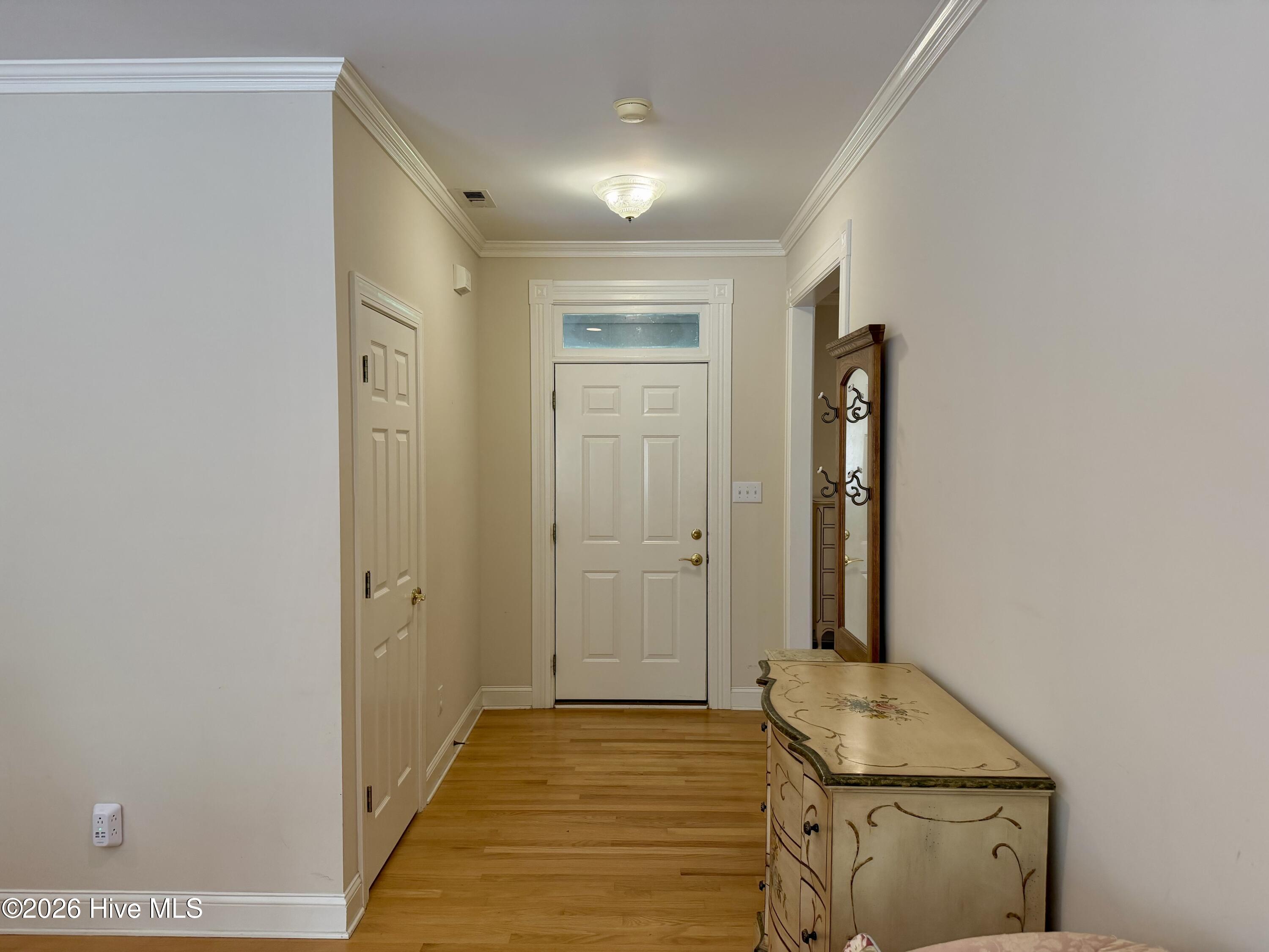 109 Drummond Place Property Photo 10
