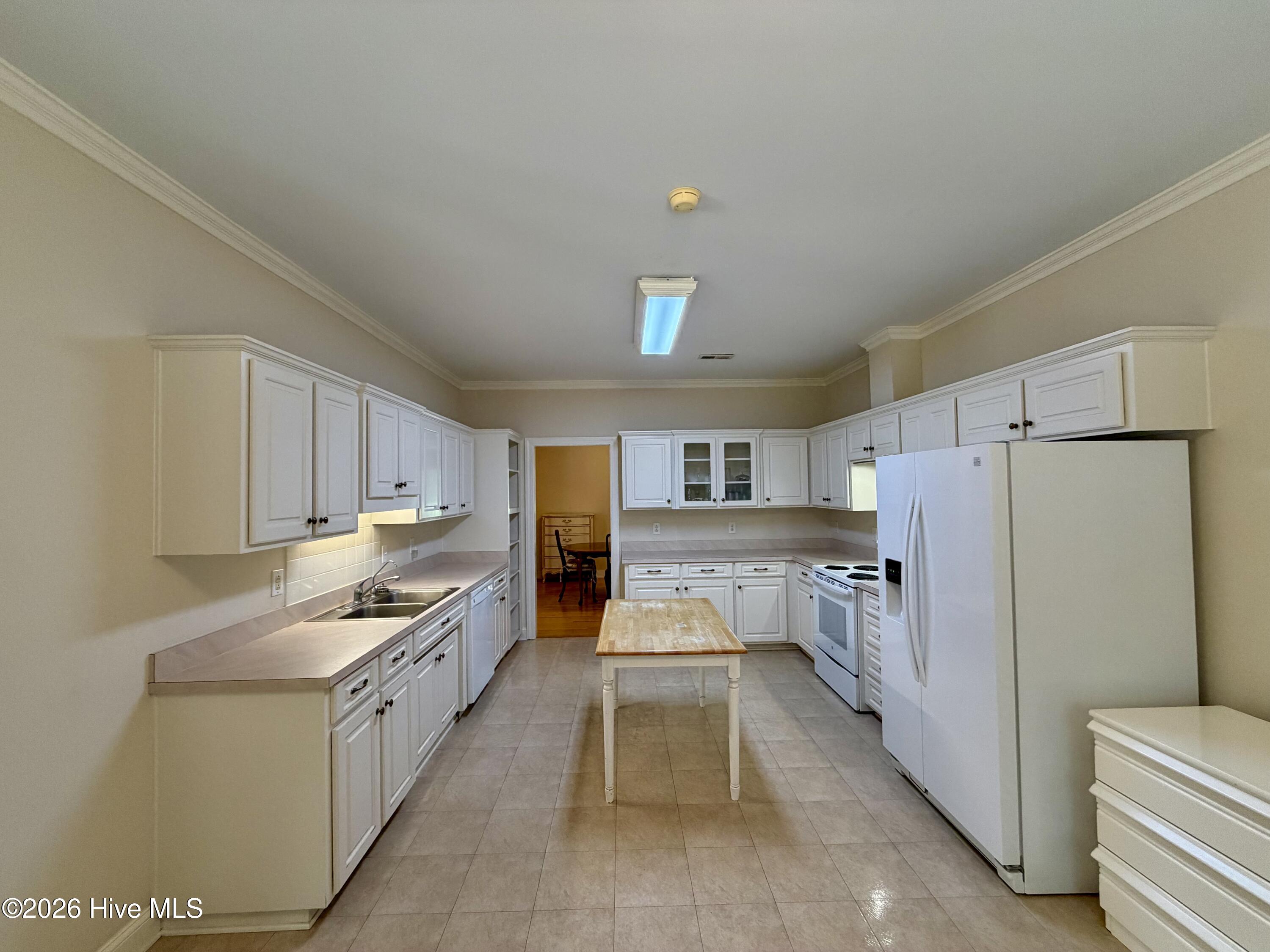 109 Drummond Place Property Photo 14