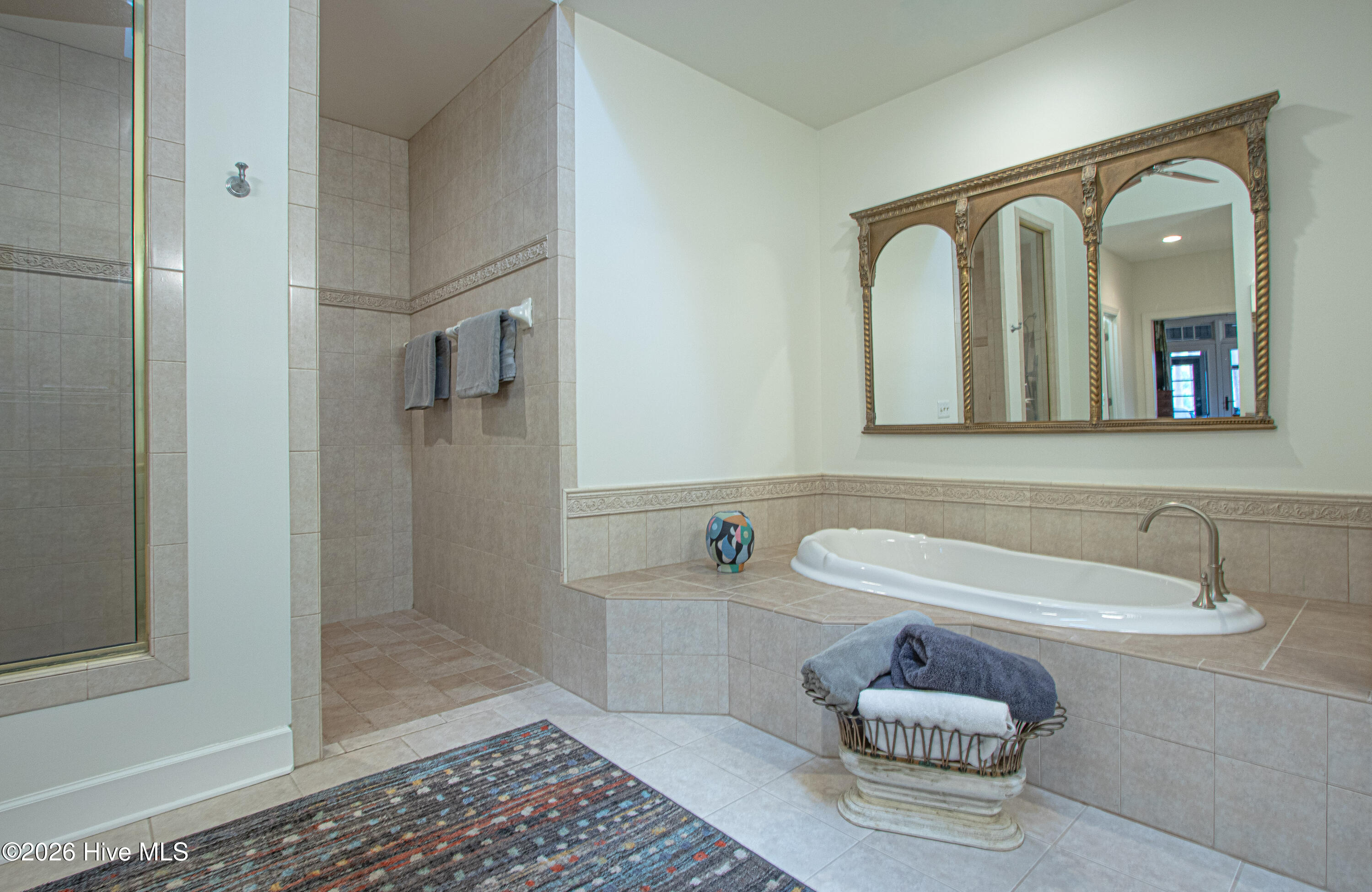 185 Baltusrol Lane Property Photo 33