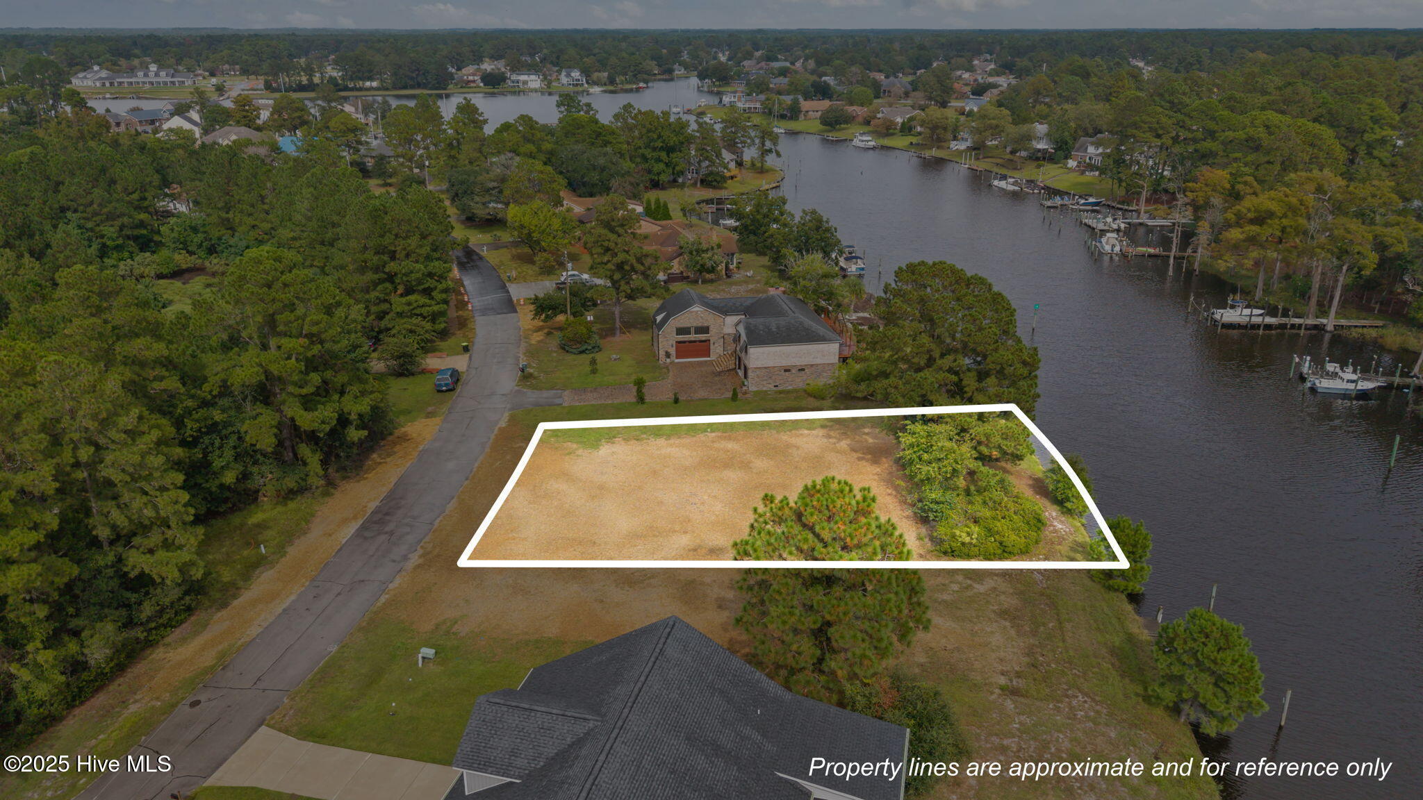 5710 339 Gondolier Drive Property Photo 5