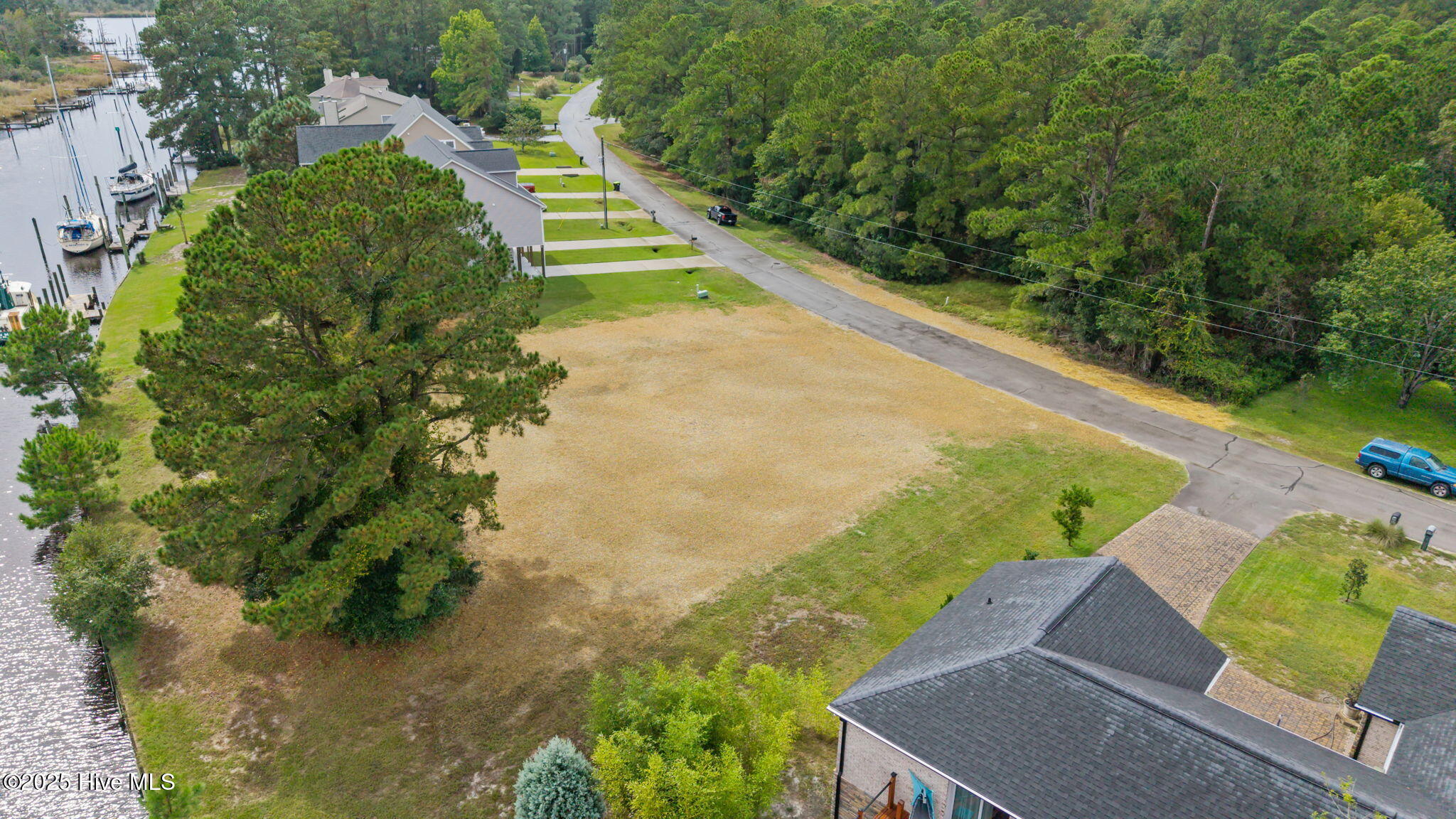 5710 339 Gondolier Drive Property Photo 12